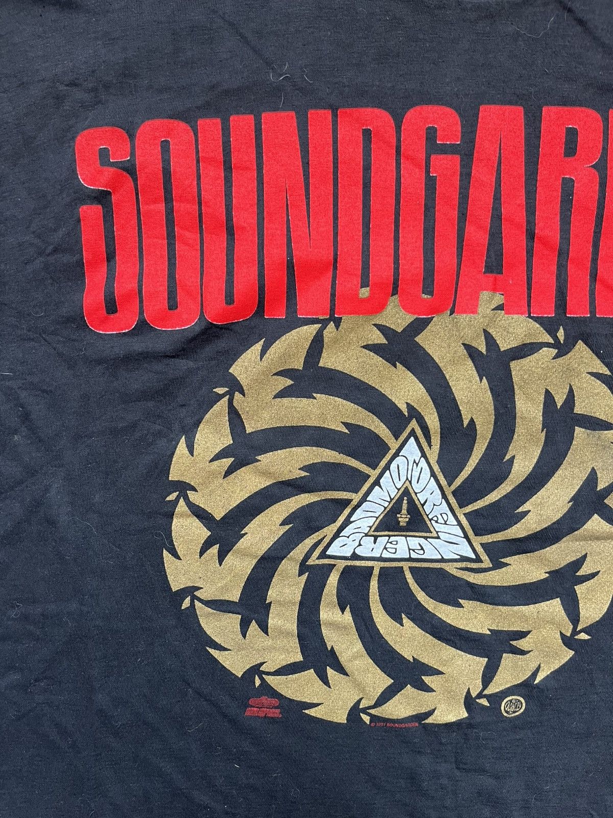 Band Tees Soundgarden Badmotorfinger 1991 Vintage 90s Euro Shirt Size US XL / EU 56 / 4 - 3 Thumbnail