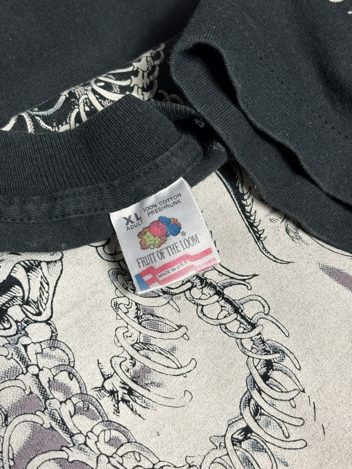 Liquid Blue Vintage 1993 Liquid Blue Medusa All Over Print T-shirt Size US XL / EU 56 / 4 - 7 Thumbnail