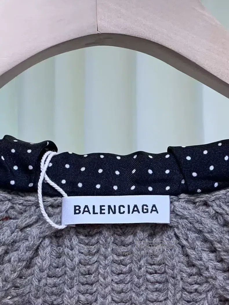Balenciaga Balenciaga Scarf Logo Collar Knit Sweater, Size 36 Size XS / US 0-2 / IT 36-38 - 8 Thumbnail