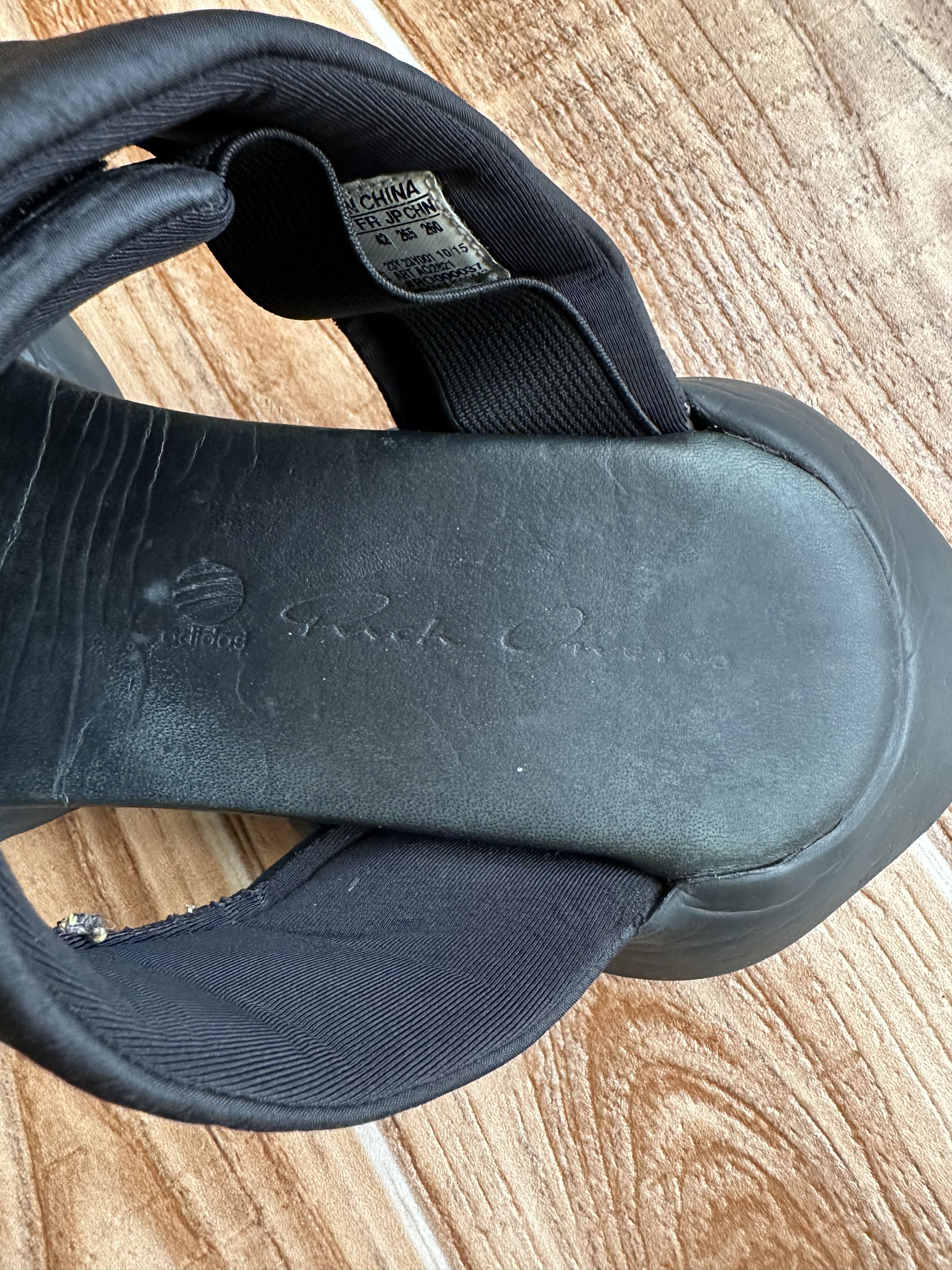 Adidas × Rick Owens × Rick Owens Drkshdw Rick owens co-signed adidas horseshoe slippers Size US 8 / EU 41 - 10 Thumbnail
