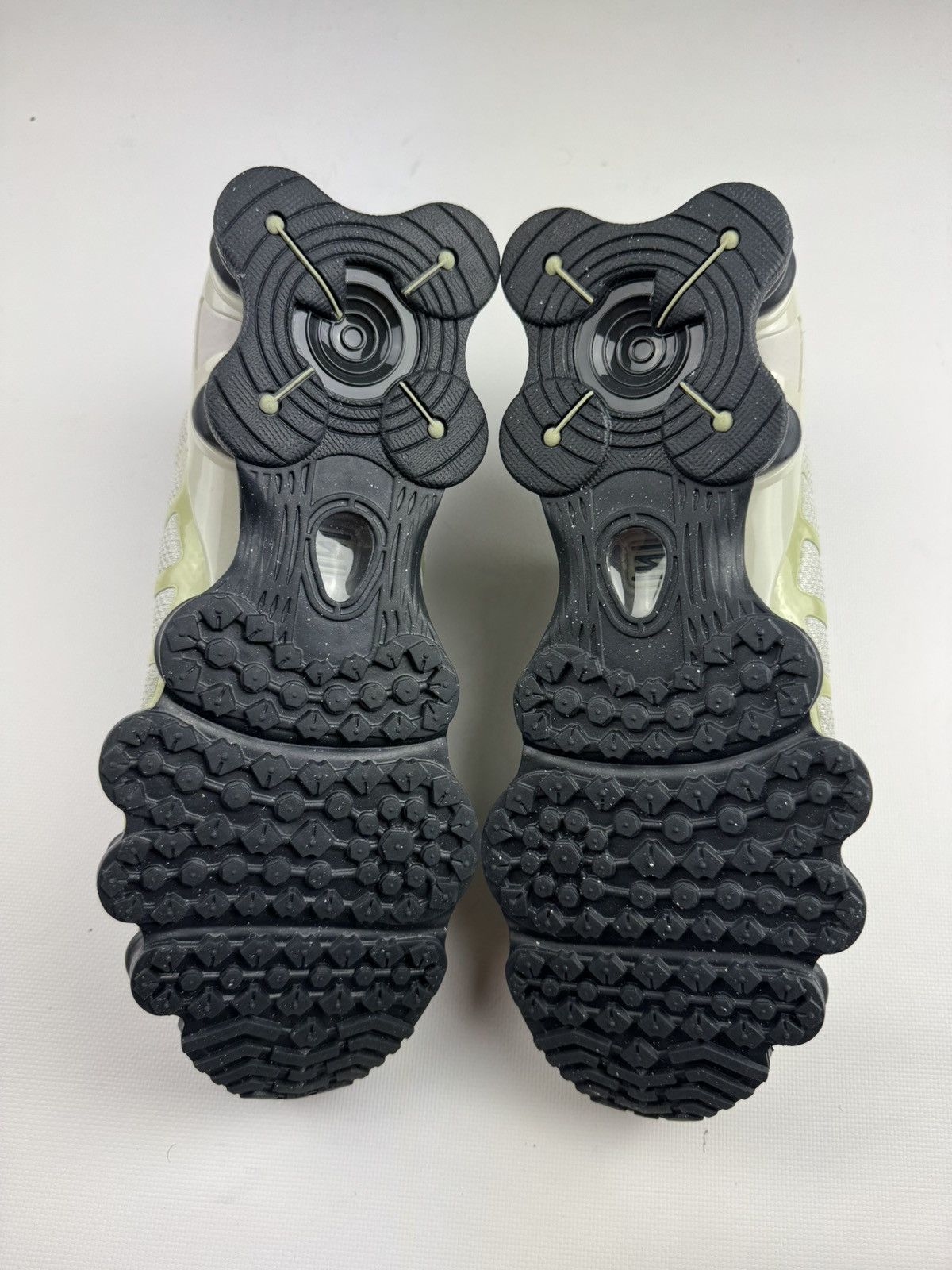 Nike Nike Shox TL Olive Aura US10,5 Size US 10.5 / EU 43-44 - 14 Thumbnail
