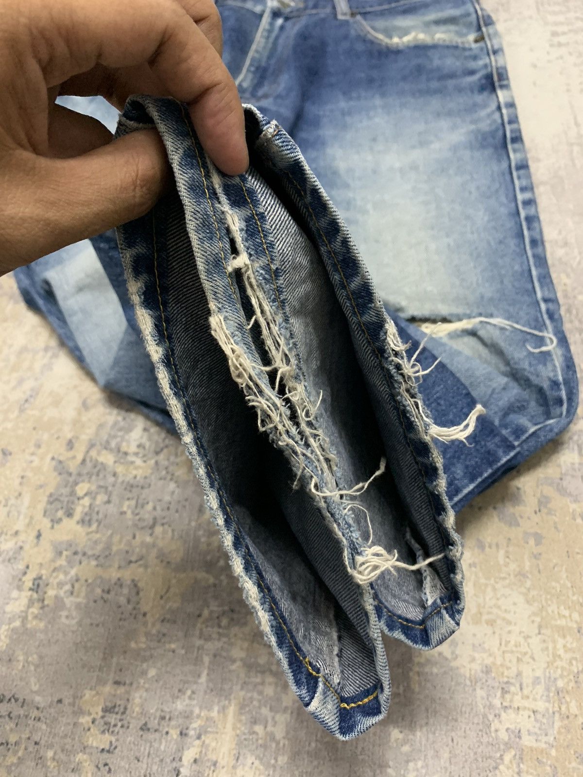 Japanese Brand Vintage Japanese Uniqlo Loose Baggy Jeans W35x29 Size US 35 - 11 Thumbnail