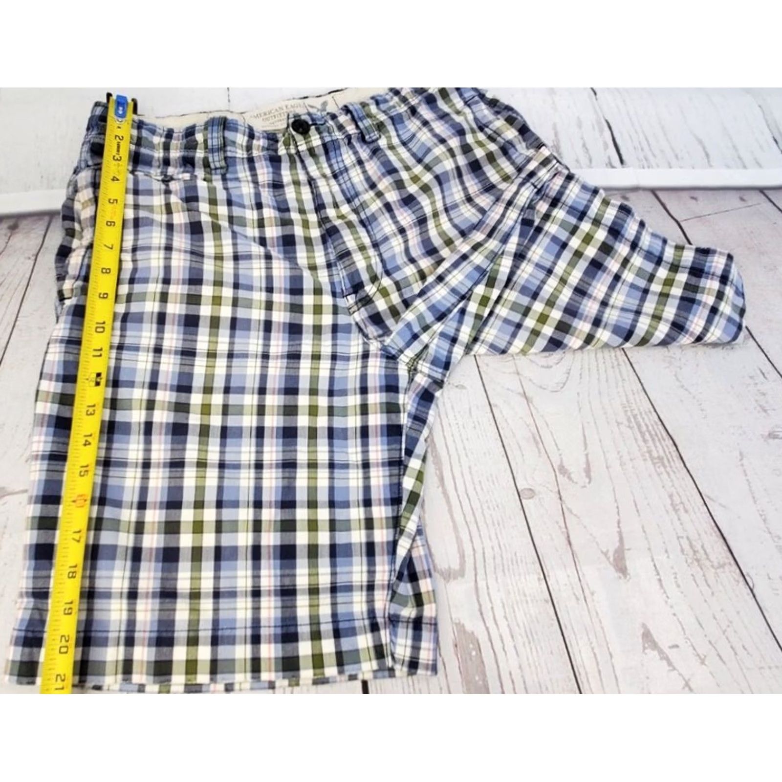 American Eagle Outfitters VINTAGE American Eagle Shorts Men 33 Blue Green Plaid Zip Button Casual Chino Pockets Size US 33 - 4 Thumbnail