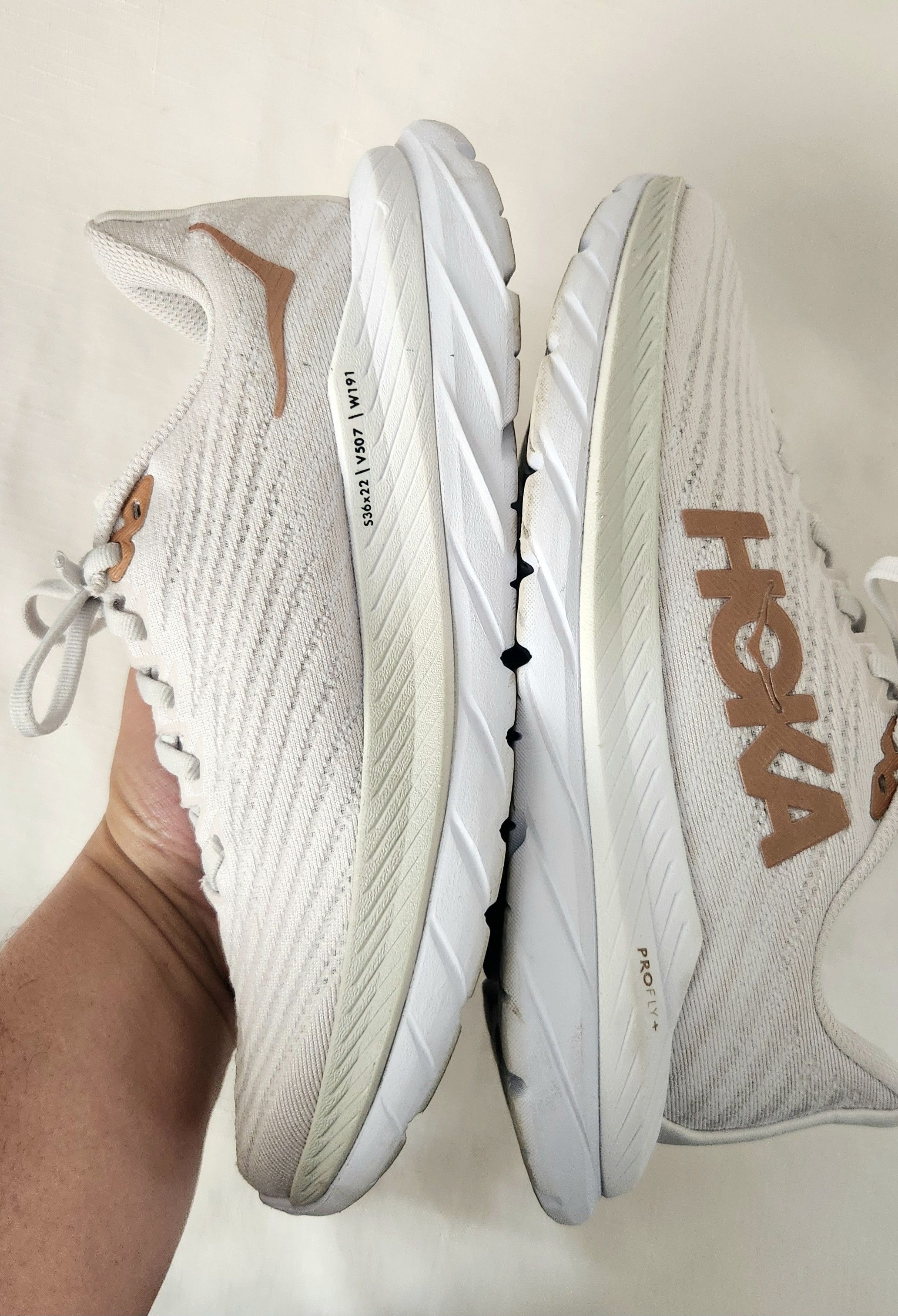 Hoka Hokan One Mach 5 Running Shoes Women's 1127894 size 7 B Size US 7 / IT 37 - 9 Thumbnail