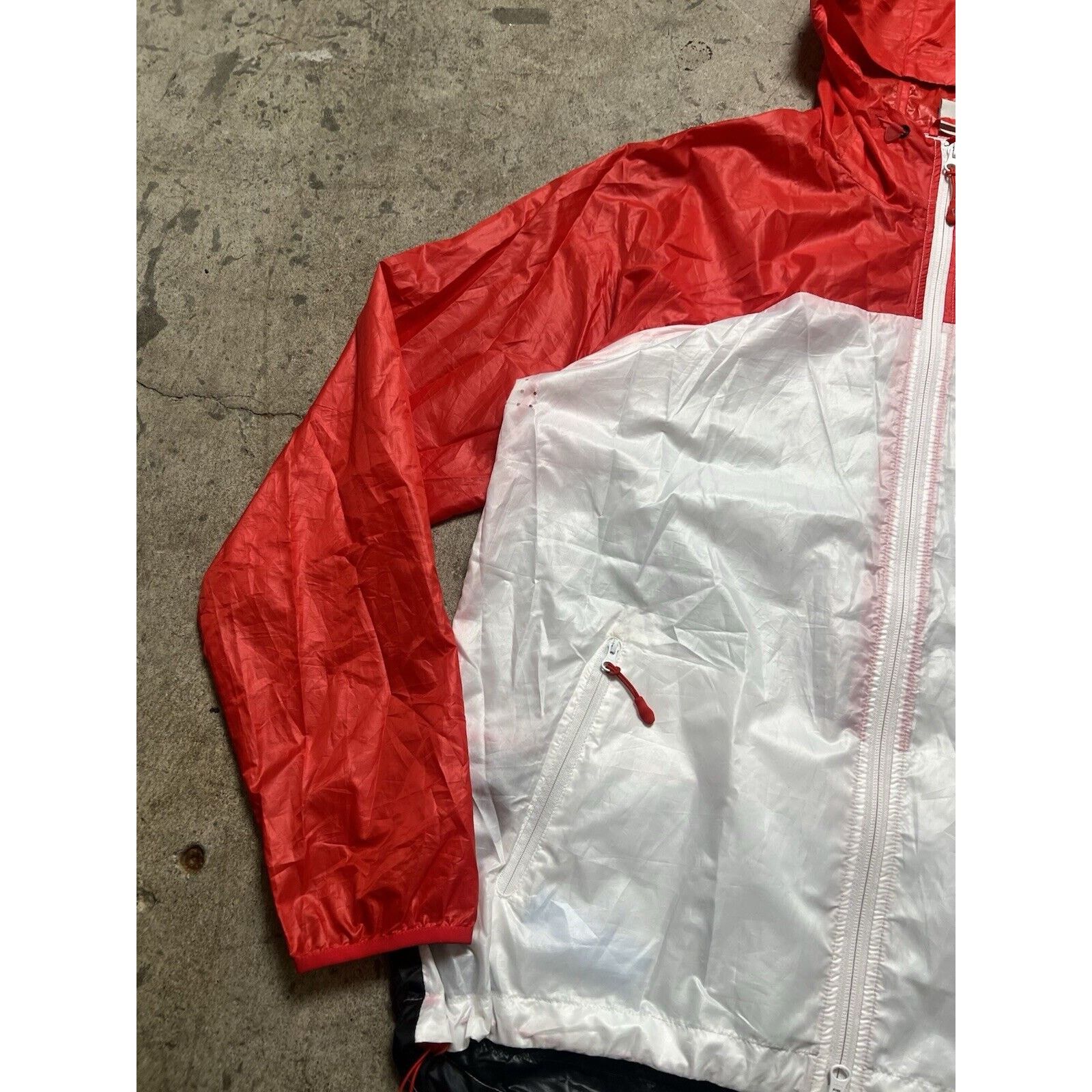 Nike NIKE NSW Swoosh Windrunner Retro Red White Mens L 2010 EUC Size US L / EU 52-54 / 3 - 3 Thumbnail