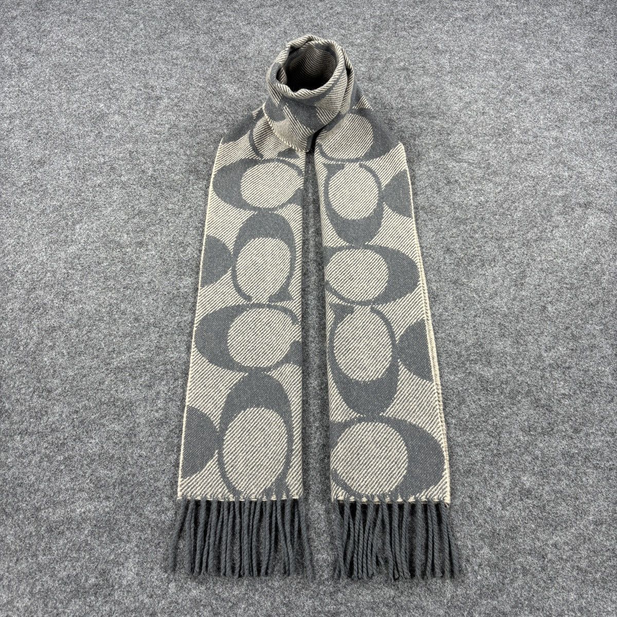 Coach Coach Scarf # D768 # Muffler # Neckwear Size ONE SIZE - 1 Thumbnail