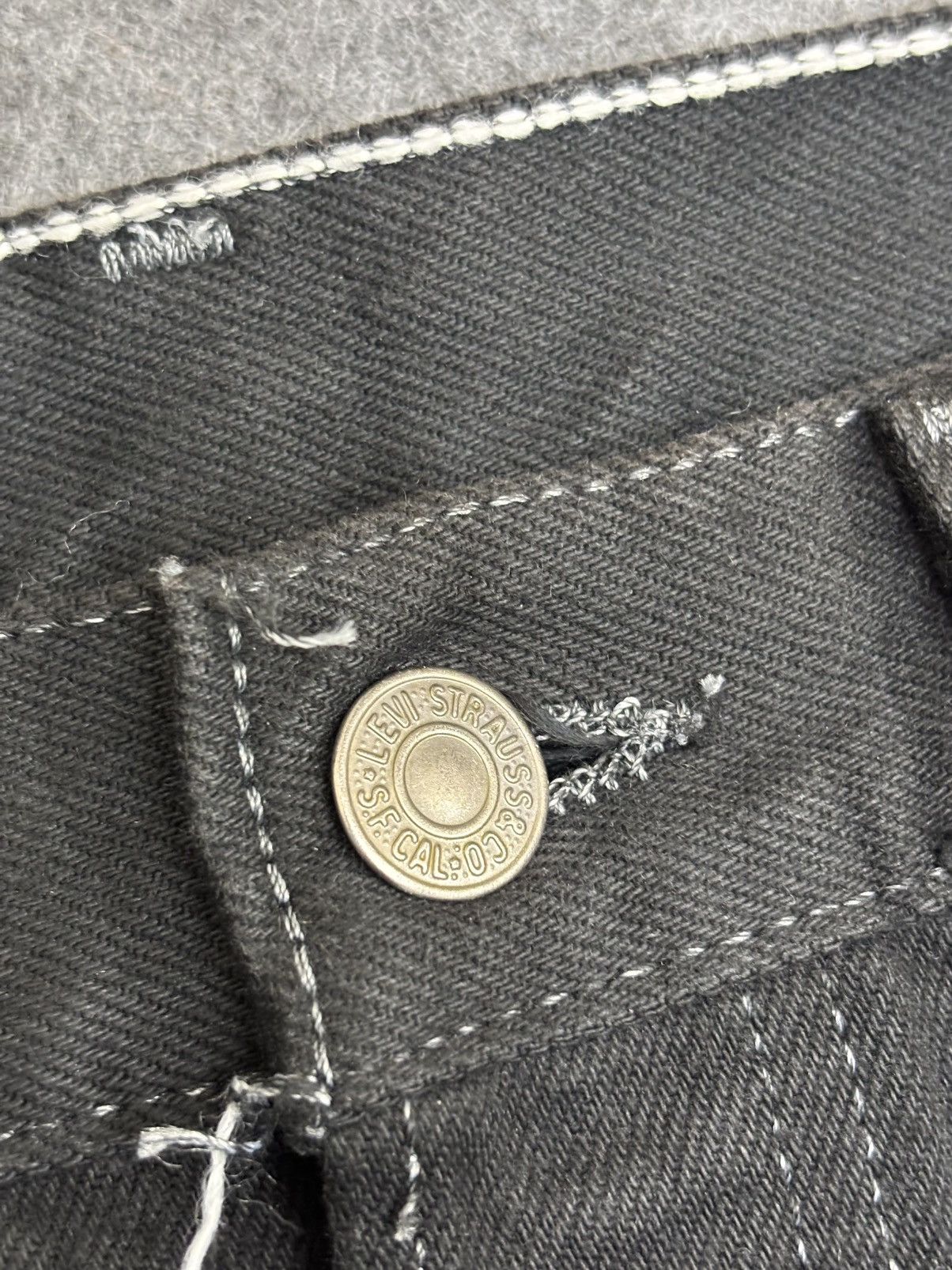 Levi's Vintage Clothing 💥90s💥Vintage Levis 501 Original Cut Superblack Denim F605 Size US 31 - 9 Thumbnail