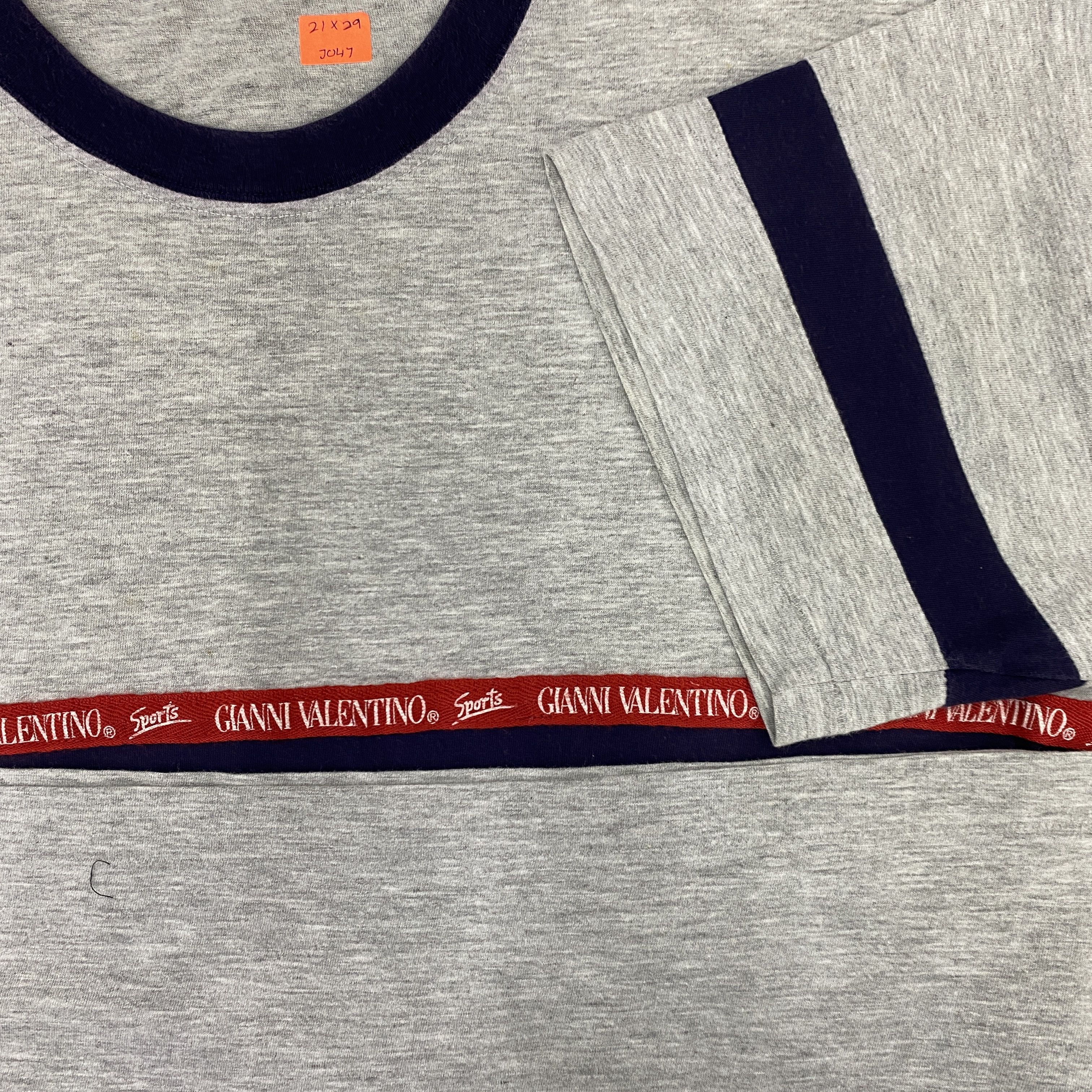 Japanese Brand Vintage Gianni Valentino Sports Tshirt - J047 Size US M / EU 48-50 / 2 - 7 Thumbnail