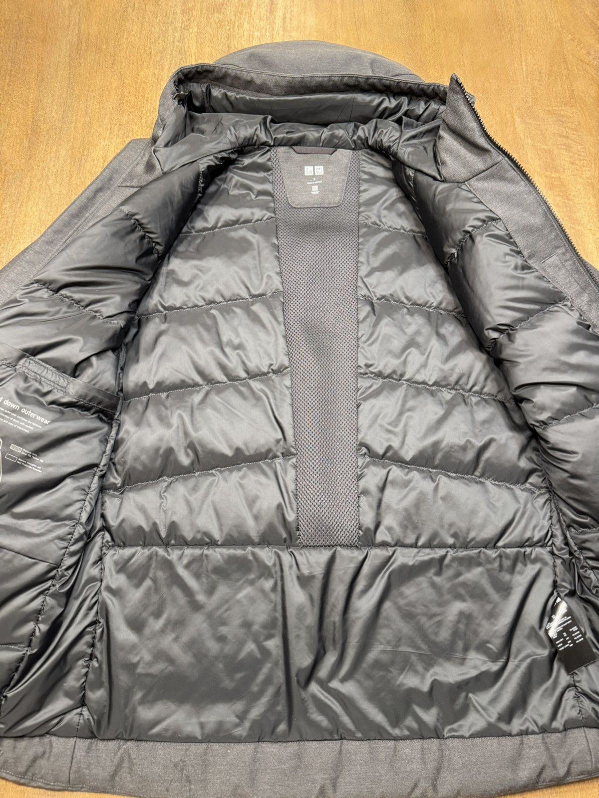 Uniqlo Uniqlo Down Winter Jacket - Grey - Japanese Size US M / EU 48-50 / 2 - 5 Thumbnail