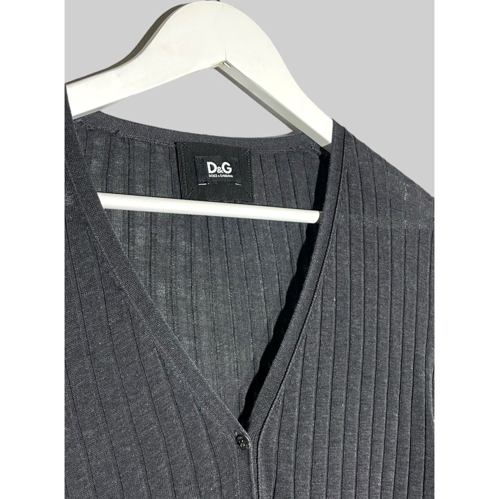 Dolce & Gabbana Dolce&Gabbana Cardigan V-Neck Women’s Size 42 Gray Sweater 42 Cardigan Womens Vintage No Size M / US 6-8 / IT 42-44 - 4 Thumbnail