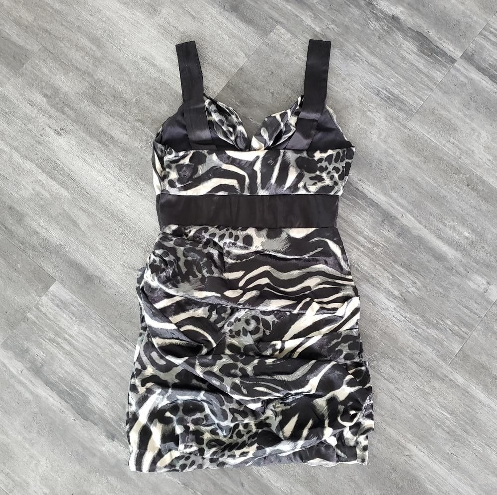 Designer Black White Animal Mystic Dressy Mini Size S / US 4 / IT 40 - 2 Thumbnail
