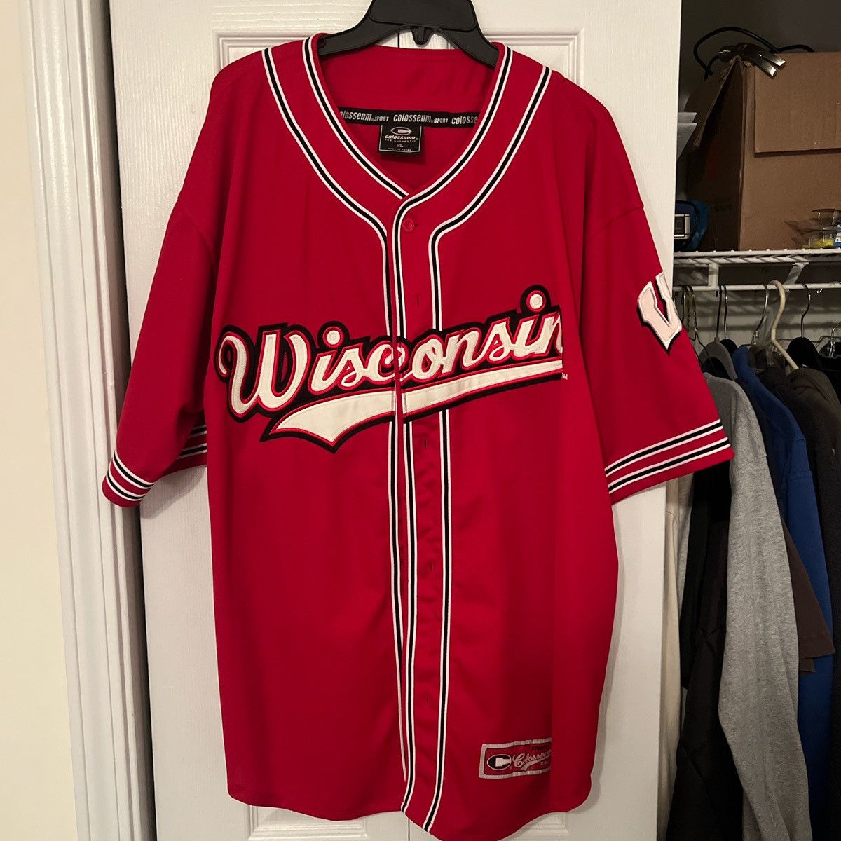 Colosseum Athletics Wisconsin Badgers Baseball jersey Size US XL / EU 56 / 4 - 1 Thumbnail