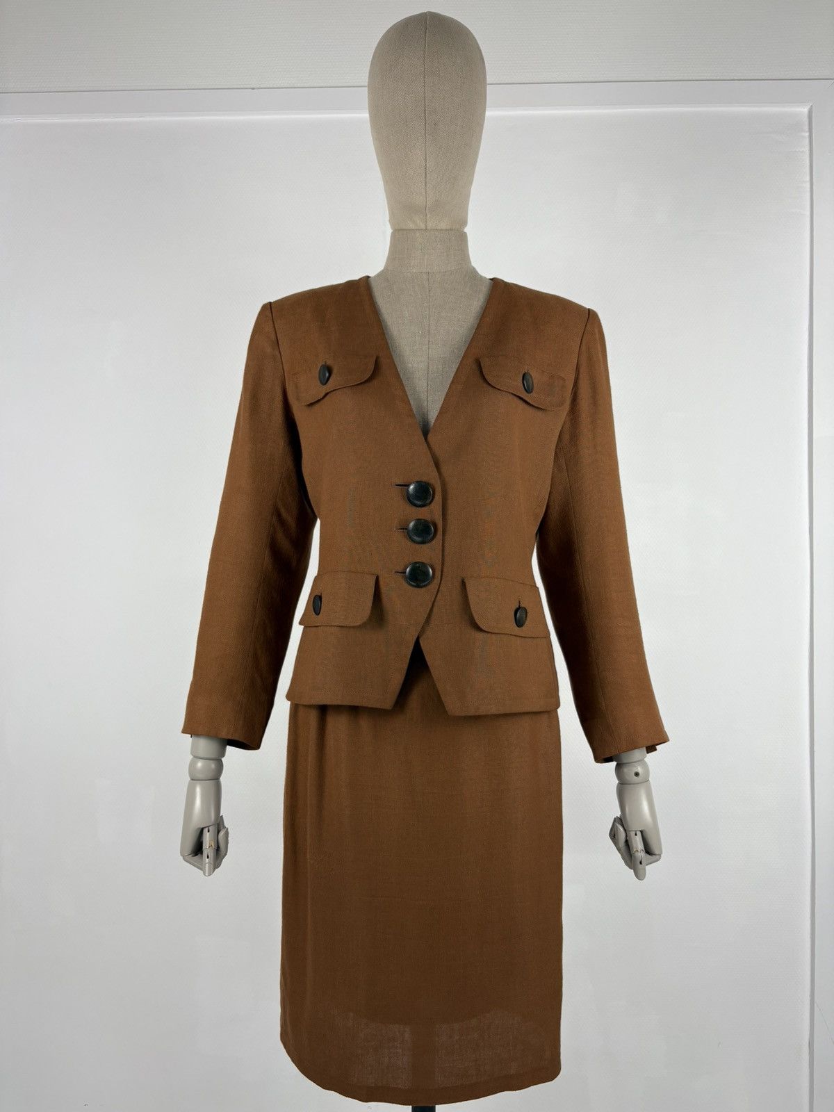 Yves Saint Laurent Rare 70's YSL Variation Rive Gauche Linen Elegant Set 2 Piece Skirt Suit Blazer Jacket Size M / US 6-8 / IT 42-44 - 2 Thumbnail