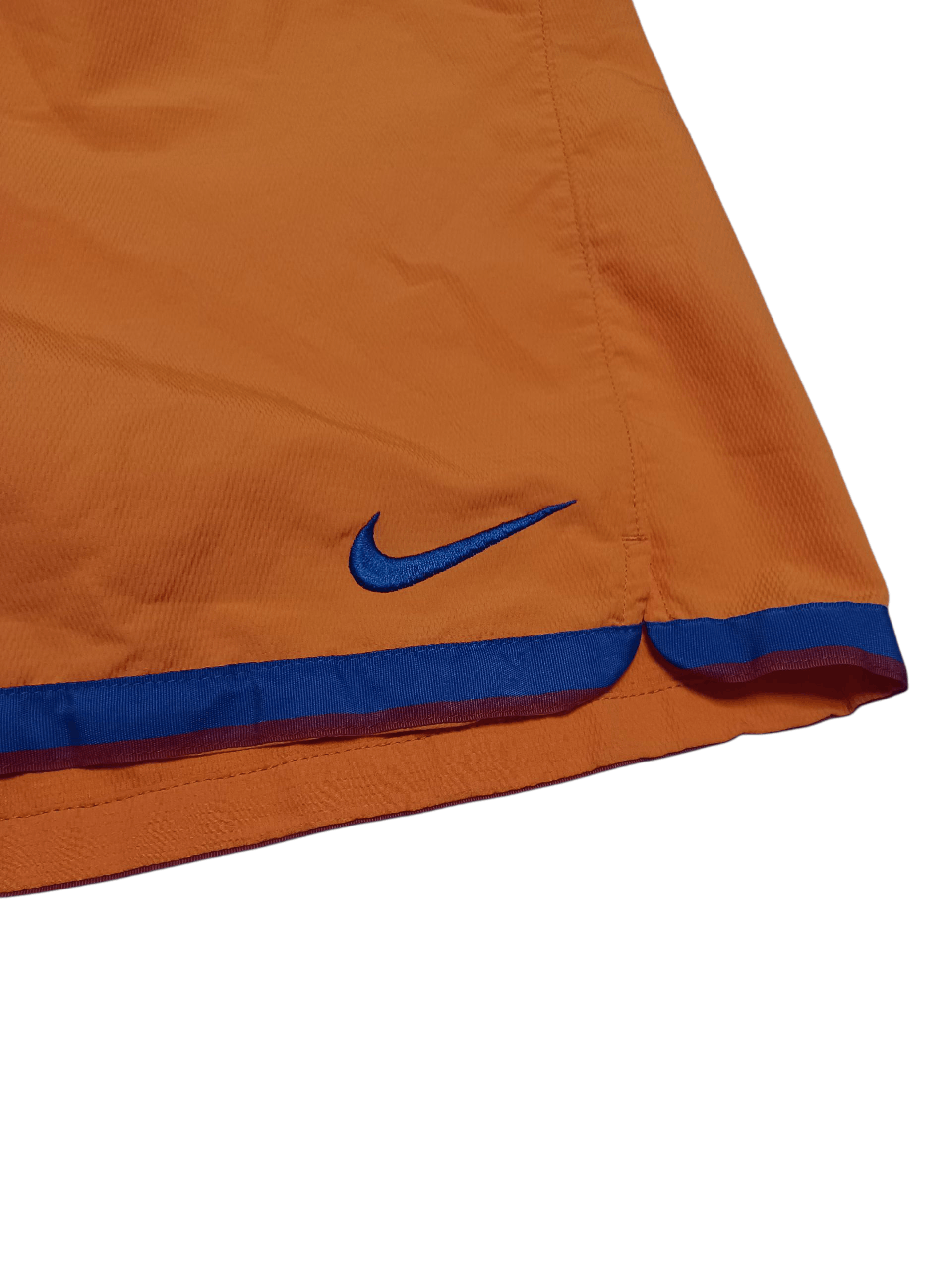 Nike NIKE FC BARCELONA VINTAGE 2006 NYLON SOCCER SHORTS BARCA Size US 34 / EU 50 - 3 Thumbnail