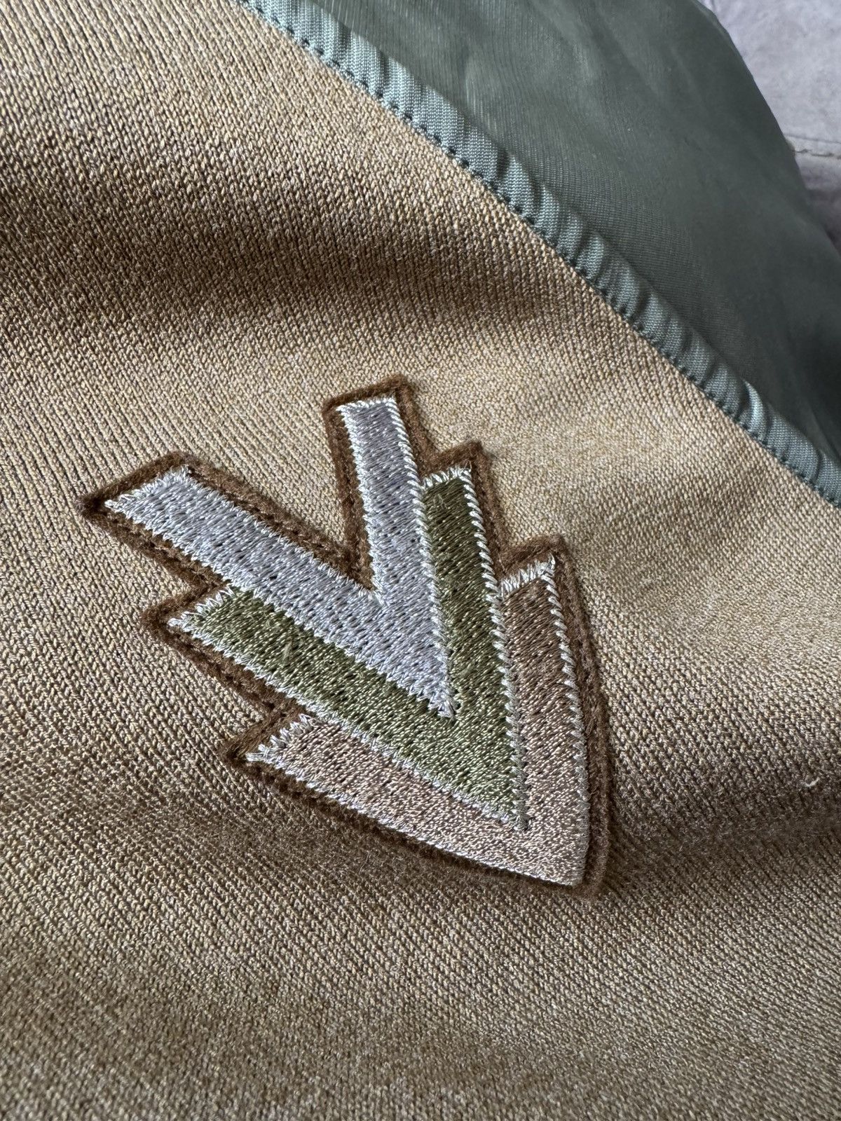 Louis Vuitton LOUIS VUITTON bomber jacket SEE REAL MEASUREMENTS IN PHOTOS Size US S / EU 44-46 / 1 - 20 Thumbnail