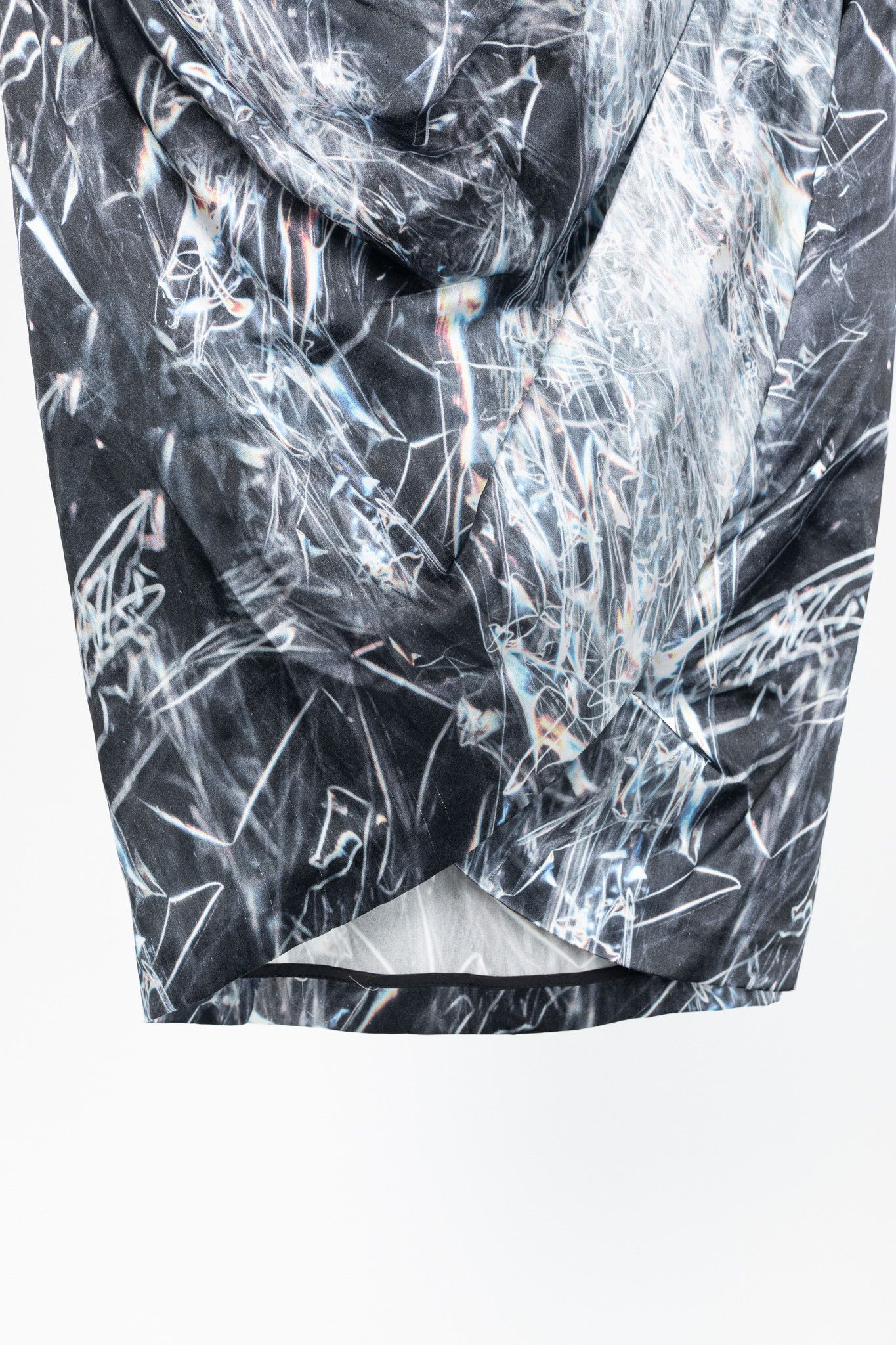 Helmut Lang Helmut Lang Cellophane-Print Stretch-Silk Knee-Length Skirt Size 28" / US 6 / IT 42 - 5 Thumbnail