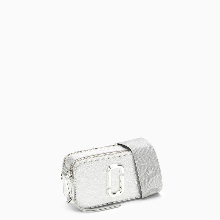 Marc Jacobs o1d2blof0824 Size: OS / Snapshot Shoulder Bag in Silver Size ONE SIZE - 2 Thumbnail