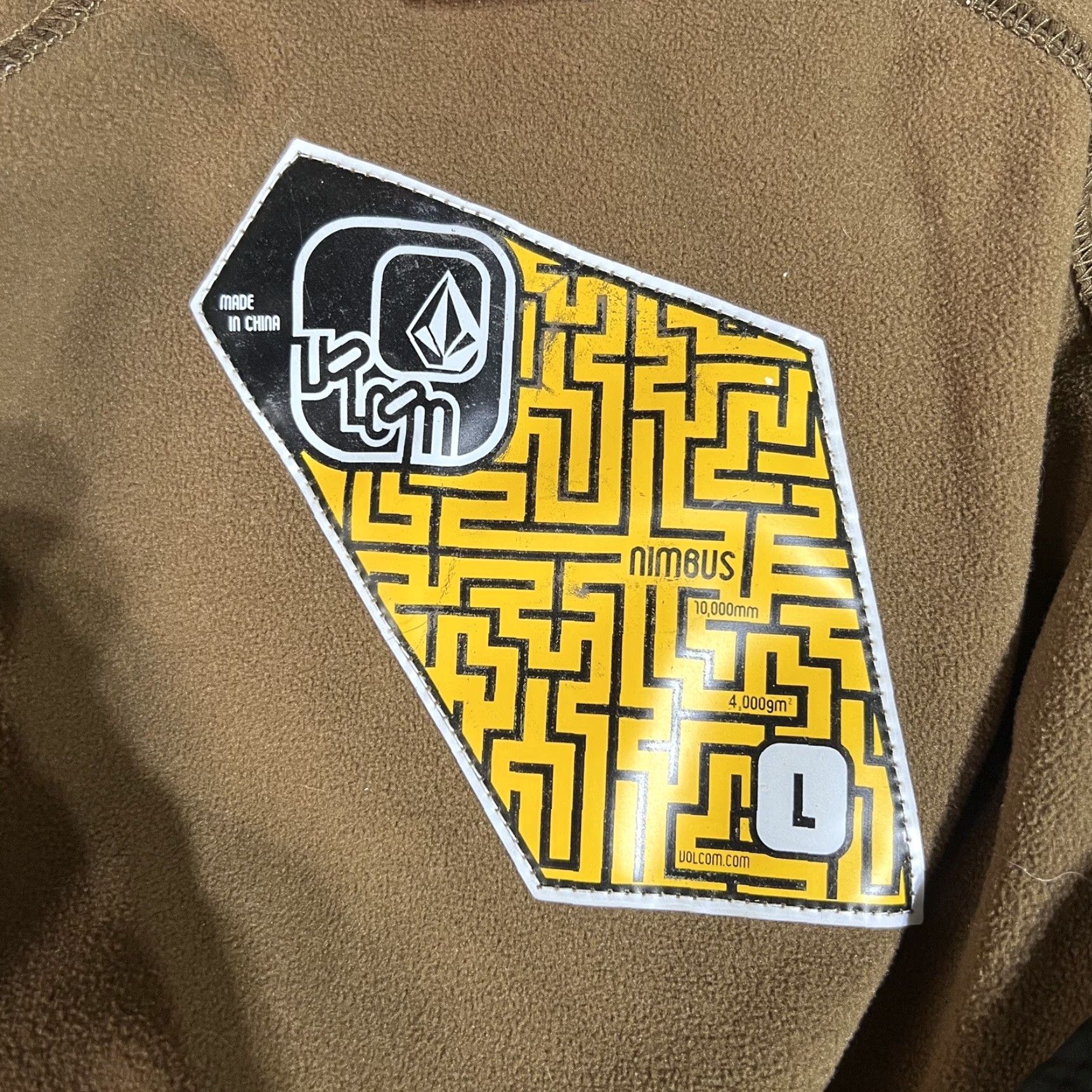 Volcom **Womens Size L Brown Volcom Full Zip Softshell Jacket** User: **Volcom Size L Womens Brown Full Zip Softshell Jacket** Size L / US 10 / IT 46 - 6 Thumbnail