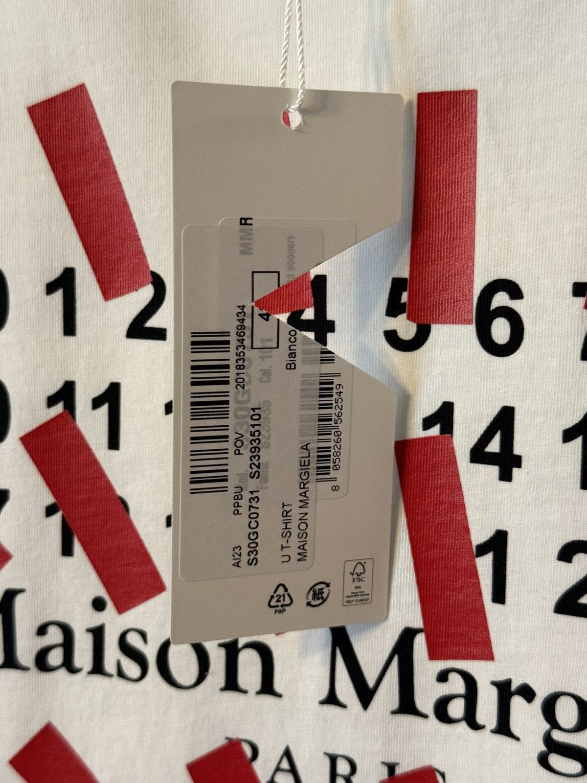 Maison Margiela Maison Margiela Tape Logo T-Shirt Size US M / EU 48-50 / 2 - 7 Thumbnail
