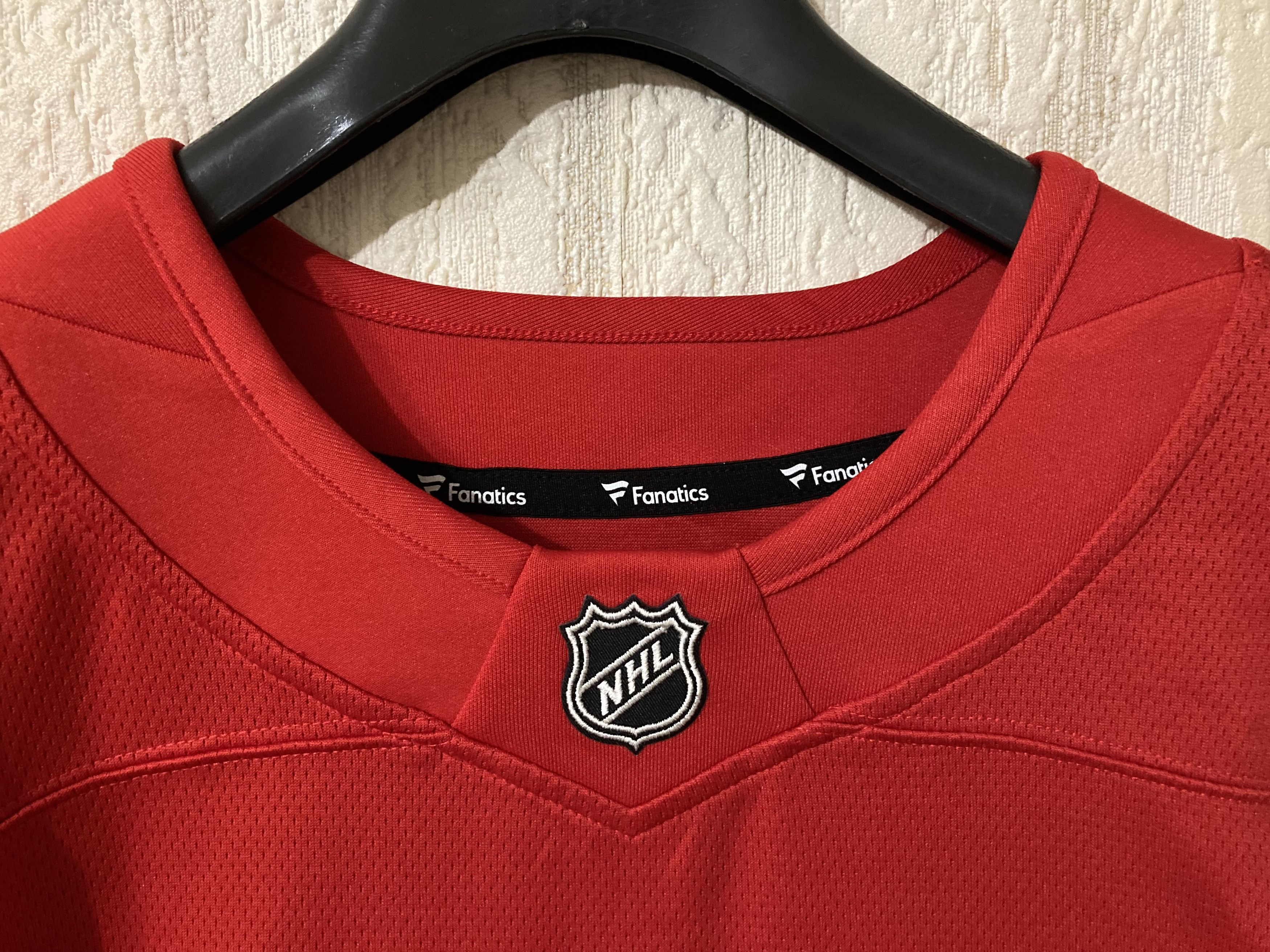 NHL Detroit Red Wings Breakaway Home Jersey - Red.size- S Size US S / EU 44-46 / 1 - 4 Thumbnail