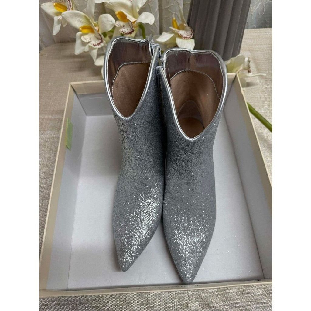 On On 34th Aatirap Tulip Silver Glittered Boots Size 8 Size US 8 / IT 38 - 3 Thumbnail