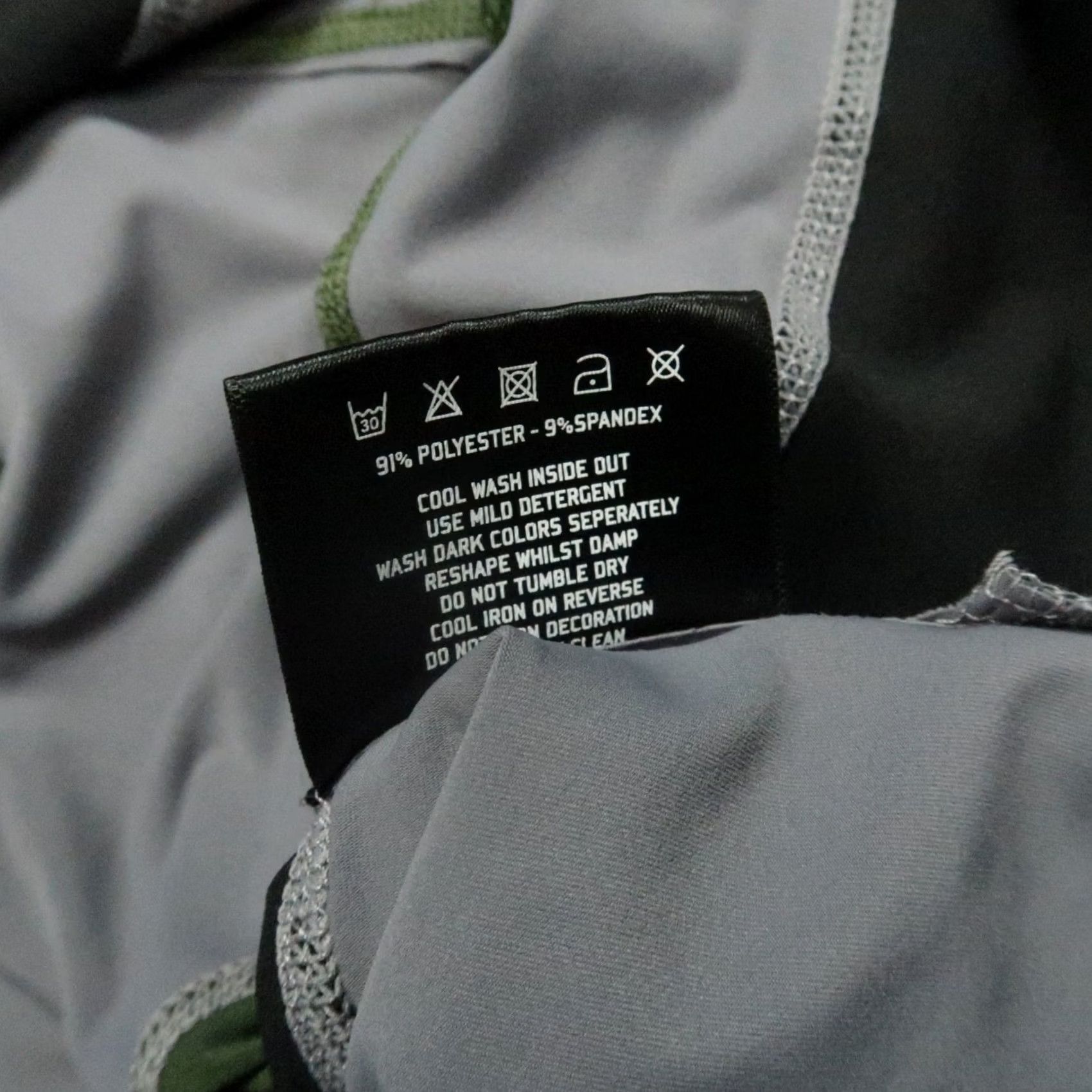Vintage SuperX Shirt Mens Medium Gray Green Long Sleeve Compression Hulk Banner Shirt Size US M / EU 48-50 / 2 - 5 Thumbnail