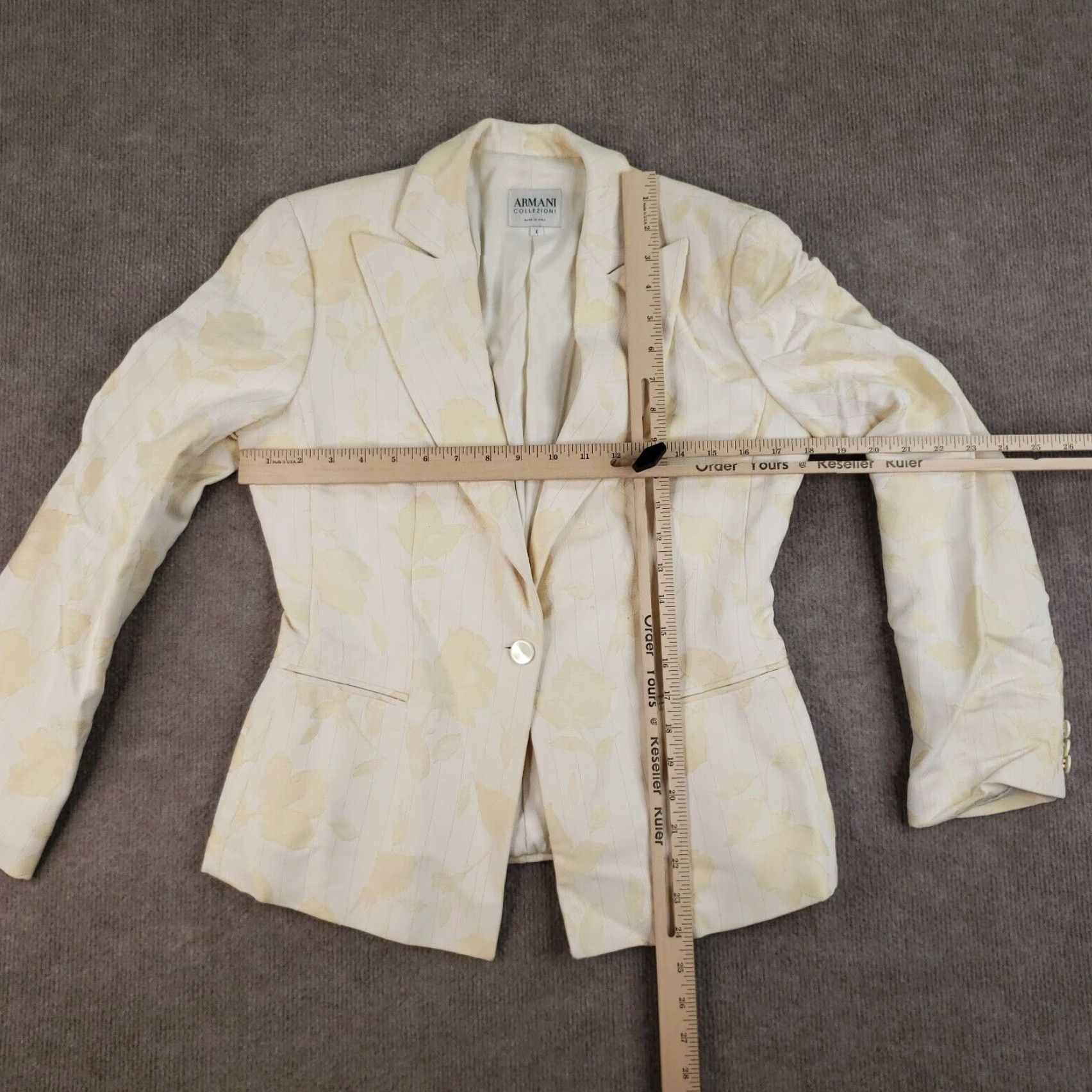 Armani Armani Collezioni Blazer Womens Size 6 Beige Striped Wool Blend Stitched Collared Lined Button Blazer Womens Size 6 Beige Striped Wool Blend Size M / US 6-8 / IT 42-44 - 2 Thumbnail