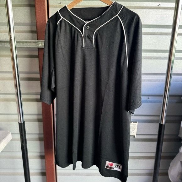 New Balance NWT NEW BALANCE MEN’S SHIRT 2 BUTTON BLACK JERSEY LOOSE FIT Size US XXL / EU 58 / 5 - 1 Thumbnail