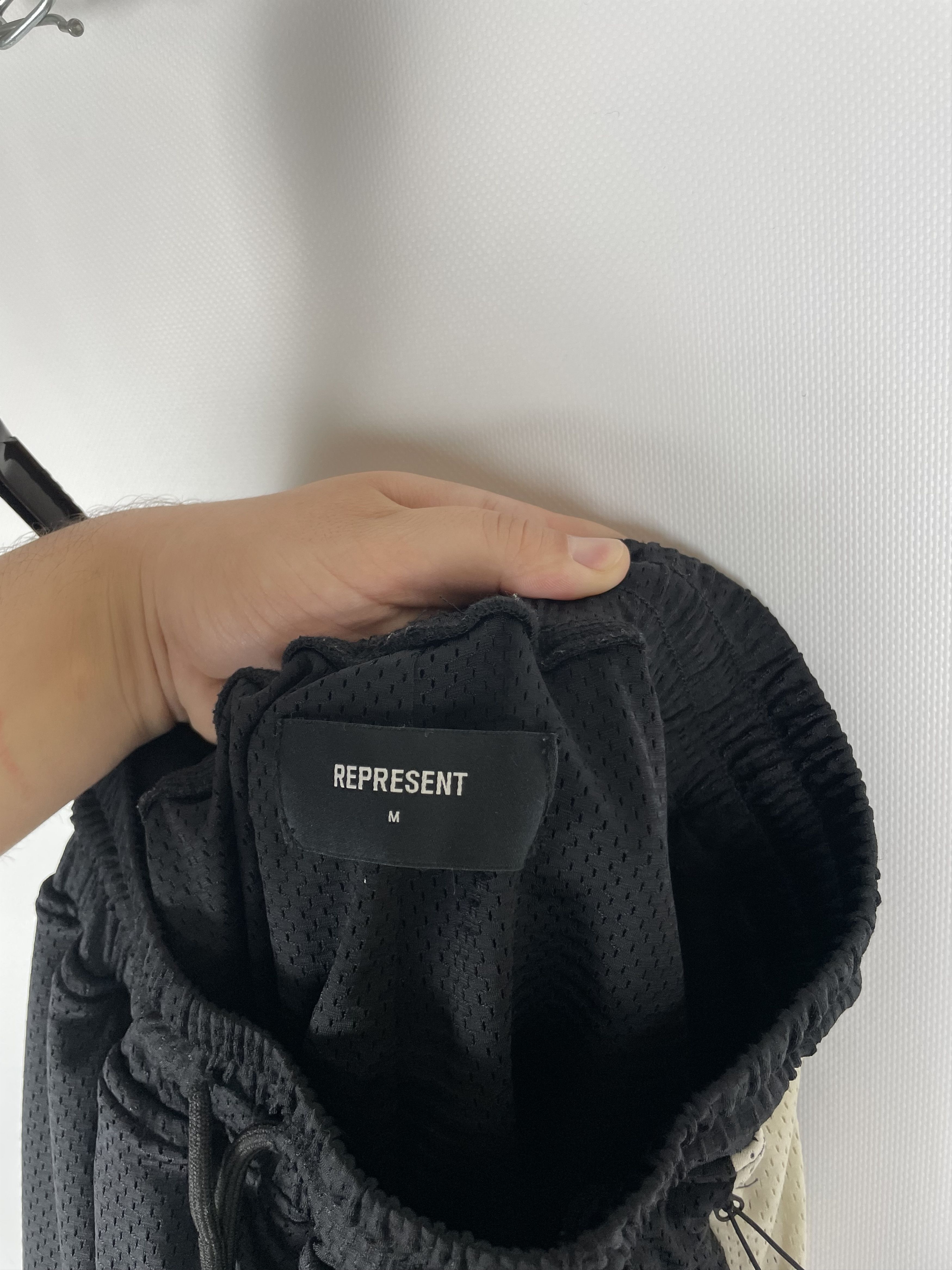 Represent Clo. Represent Initial Mesh Shorts Brown Size US 32 / EU 48 - 5 Thumbnail