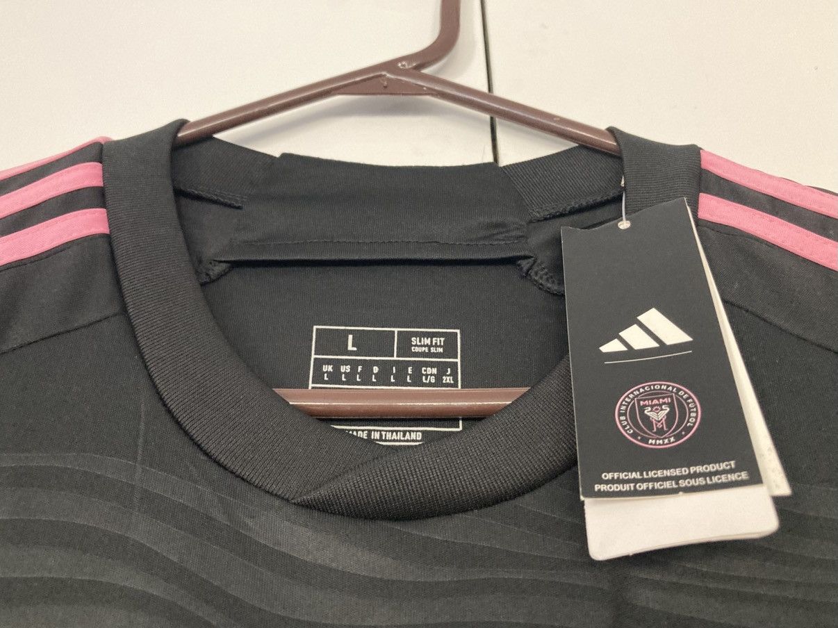 Adidas ADIDAS INTER MIAMI CF LIONEL MESSI 10 JERSEY 2023 MLS SOCCER Size US L / EU 52-54 / 3 - 3 Thumbnail