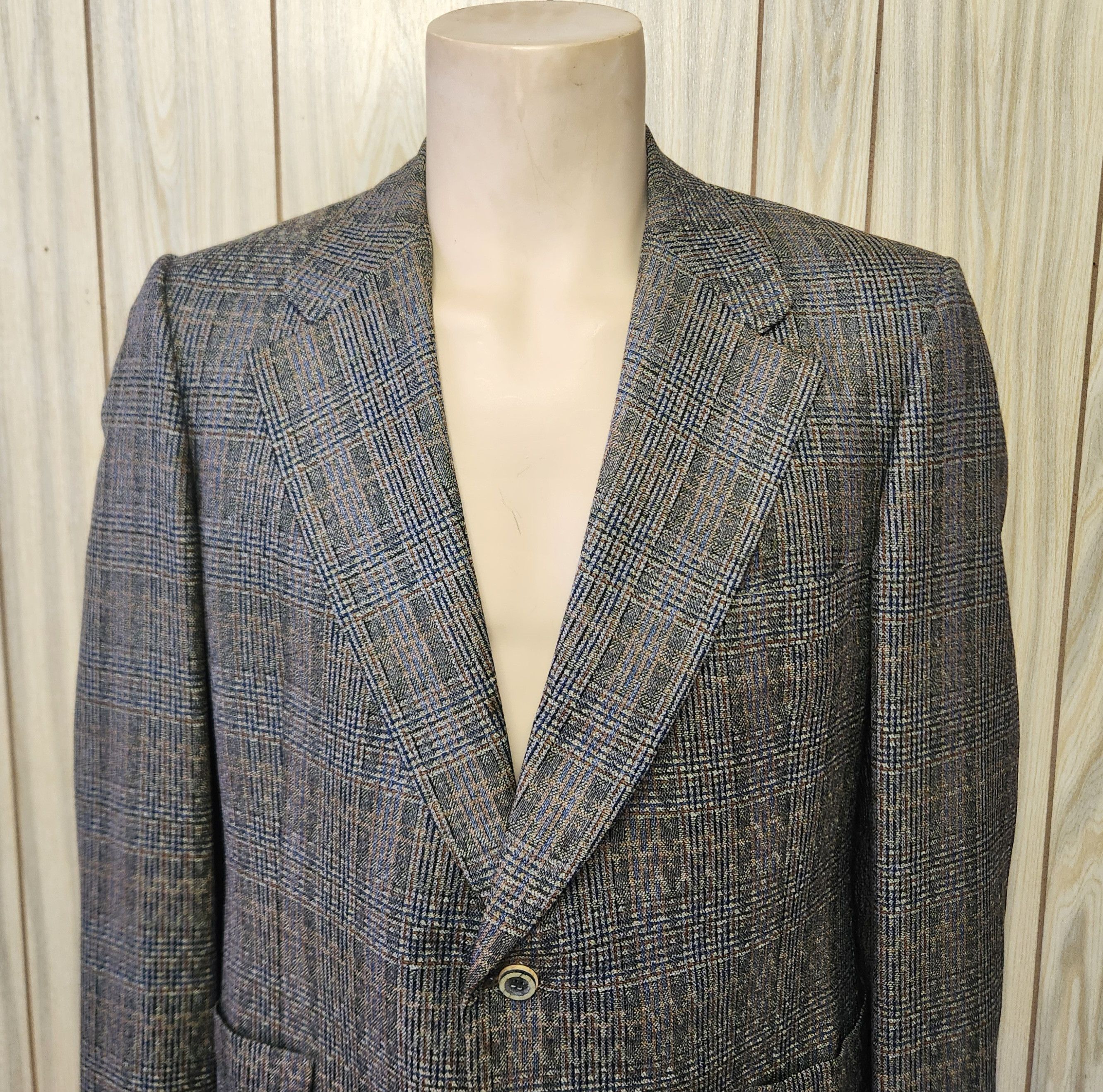 Vintage fine 1970s sport coat 42L men's grey plaid wool two button Size 42L - 2 Thumbnail