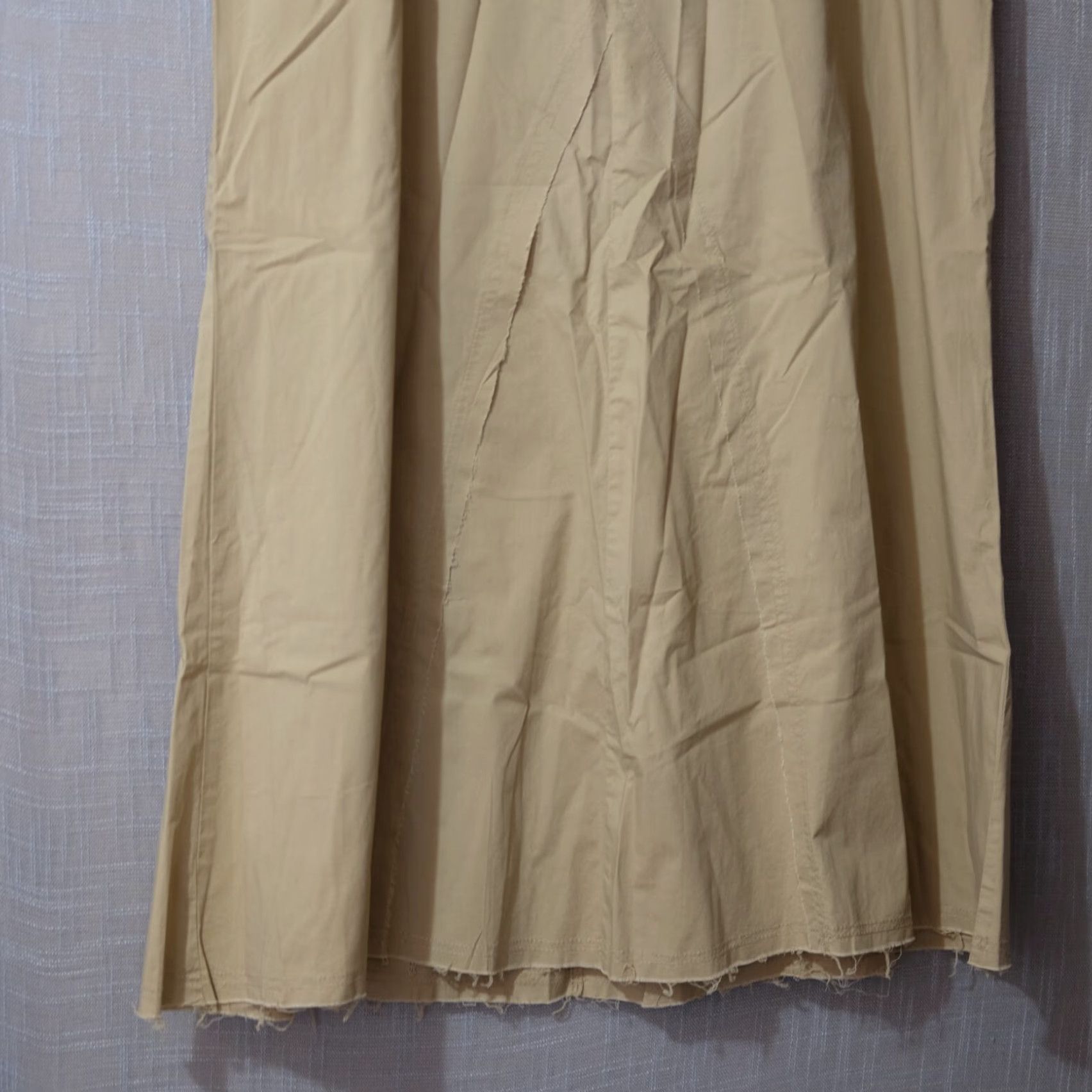 Vintage VINTAGE Venezia Maxi Skirt w/Studded Detail Beige Lightweight Women's 16 Beige Studded Long Skirt 16 Womens Venezia Size 38" / US 16 / IT 52 - 3 Thumbnail
