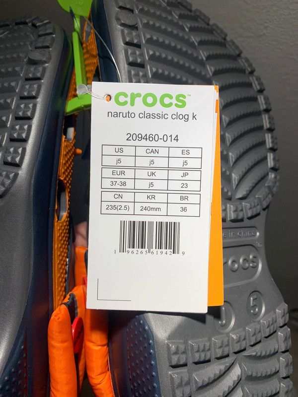 Crocs Crocs Naruto 37/38 Clogs, Light Up Size US 7.5 / IT 37.5 - 5 Thumbnail