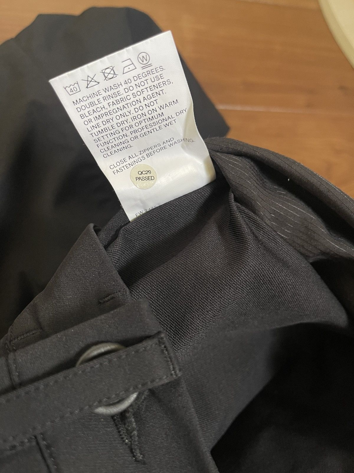 Acronym P46A-DS Size US 34 / EU 50 - 6 Thumbnail