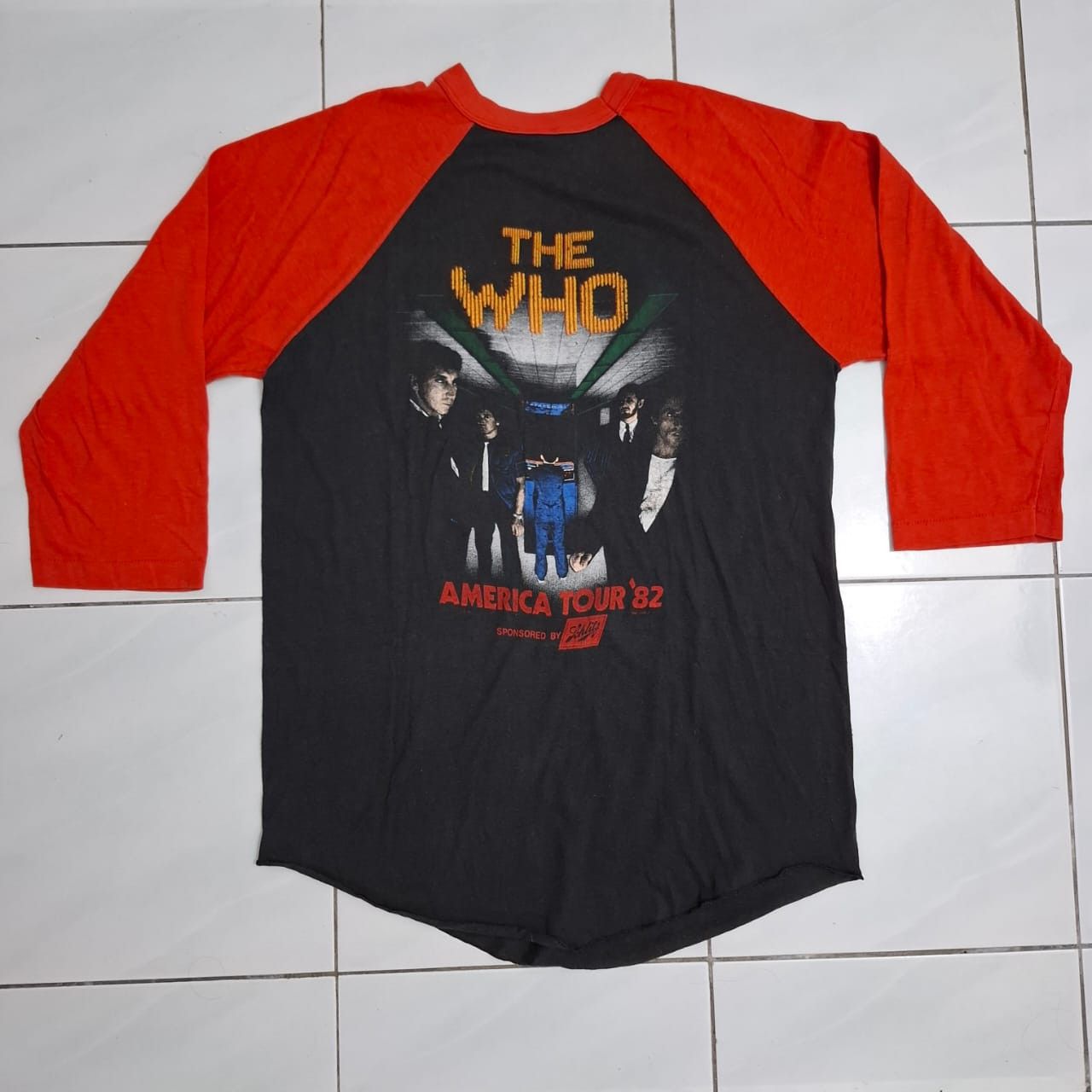 TEE JAYS The Who 3Q Vintage very good condition Size US XL / EU 56 / 4 - 2 Thumbnail