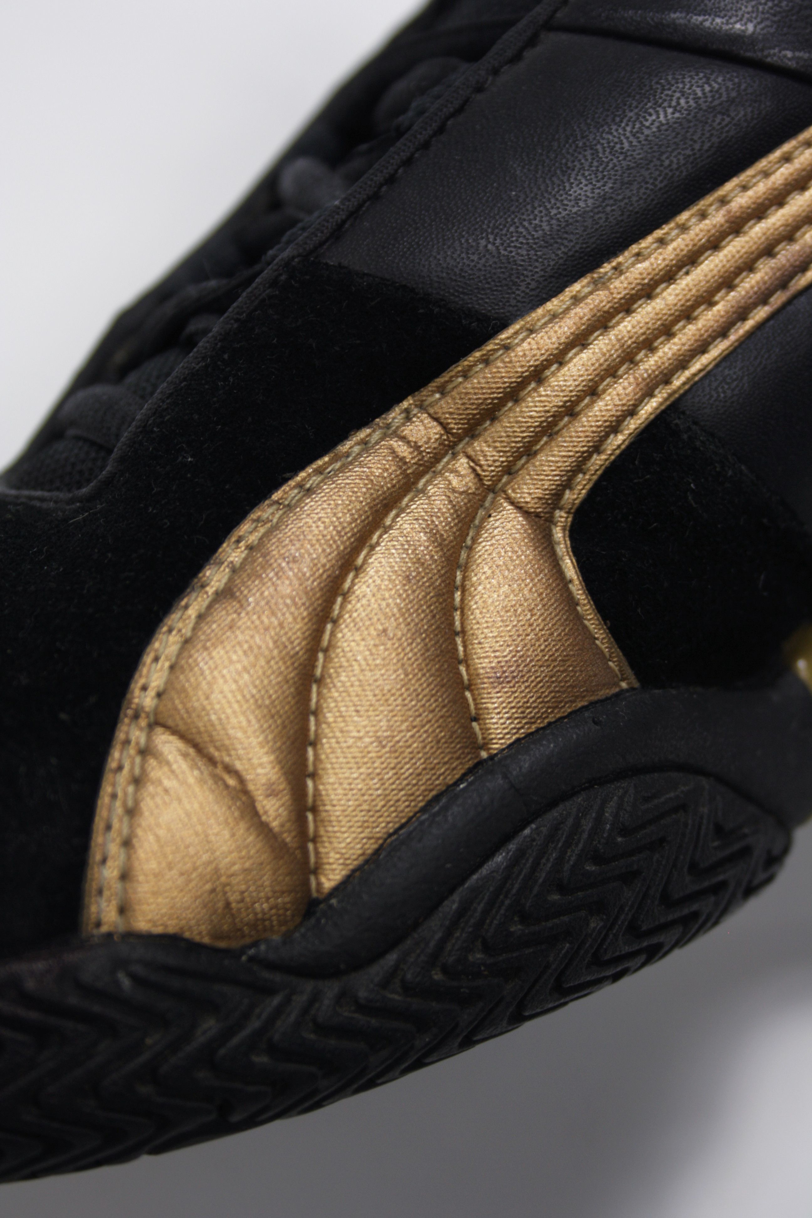 Puma × Vintage Puma 2000s Vintage Leather & Suede Sneaker Shoes Size US 9 / EU 42 - 11 Thumbnail