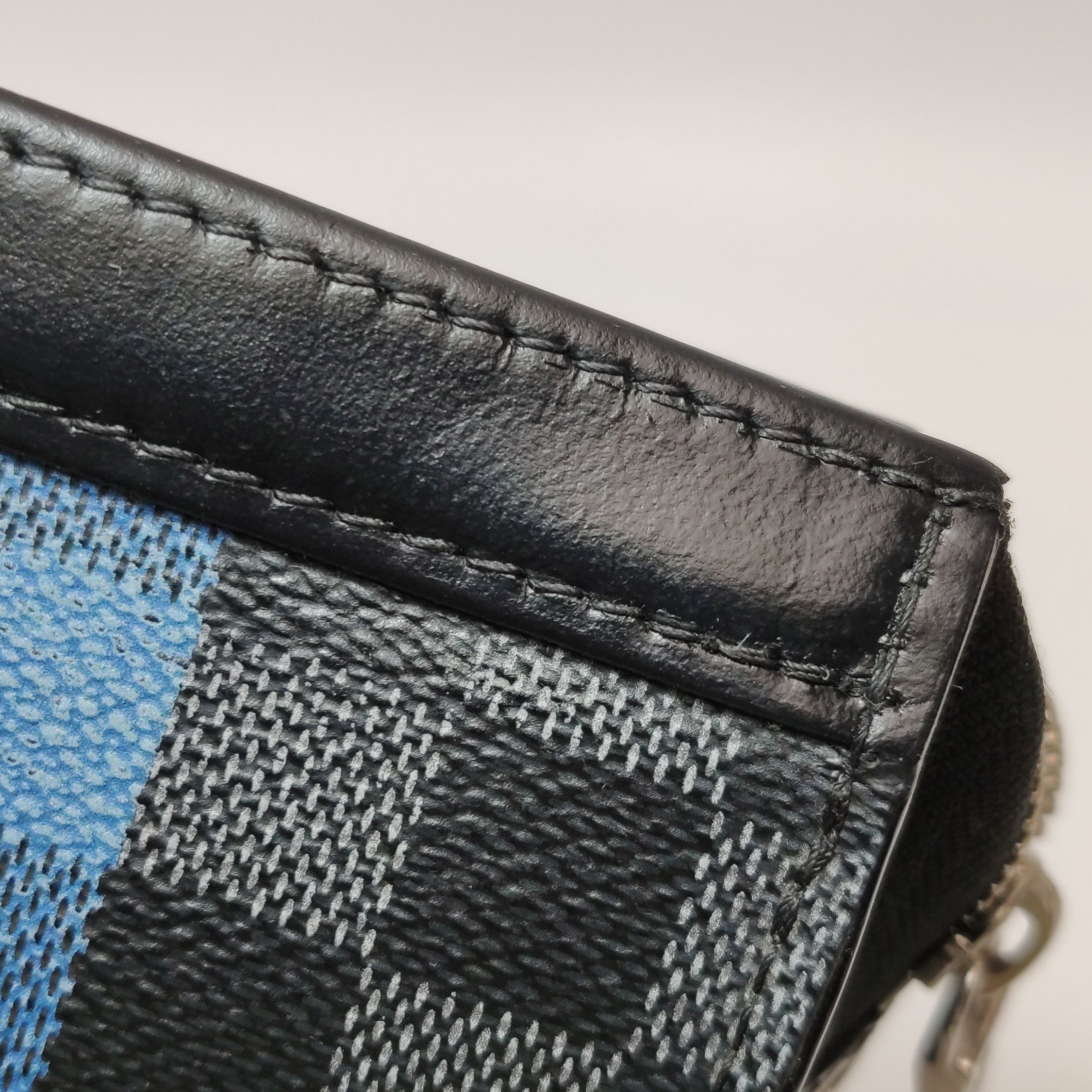 Louis Vuitton Louis Vuitton (LV) Pochette Voyage Medium Leather Checkerbo Size ONE SIZE - 9 Thumbnail