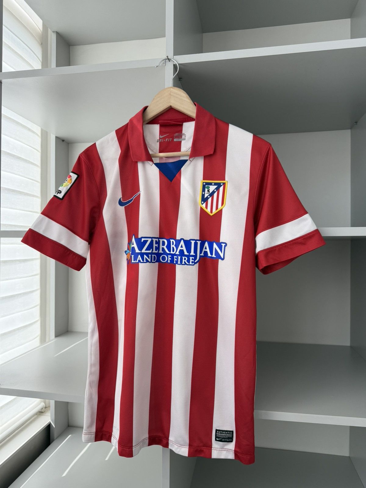 Nike Nike Atletico Madrid 2013 2014 Home Jersey Size US M / EU 48-50 / 2 - 2 Thumbnail