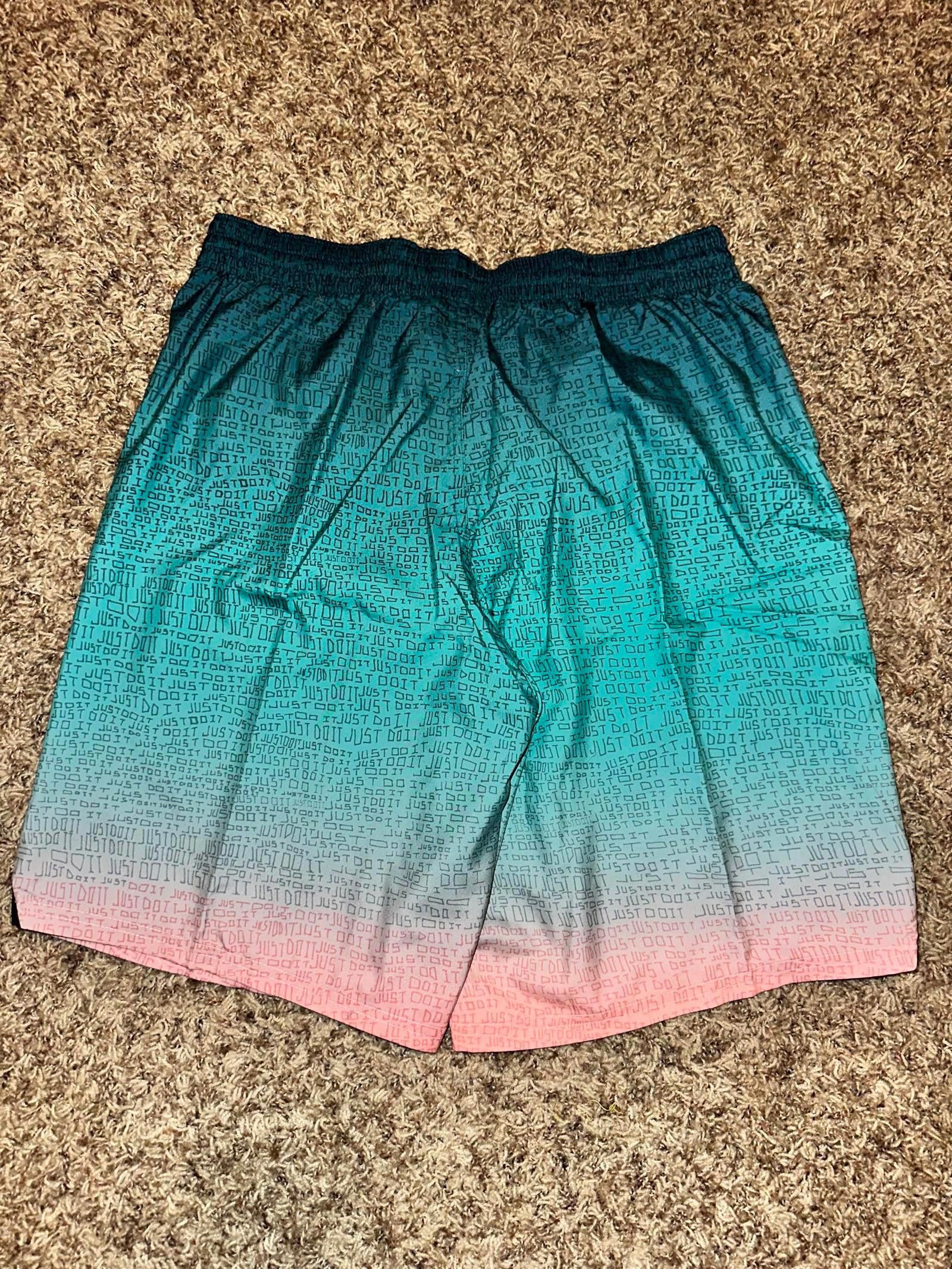 Nike Nike Swim Men's JDI Fade 9" Volley Shorts Bleached Coral Size US 34 / EU 50 - 4 Thumbnail