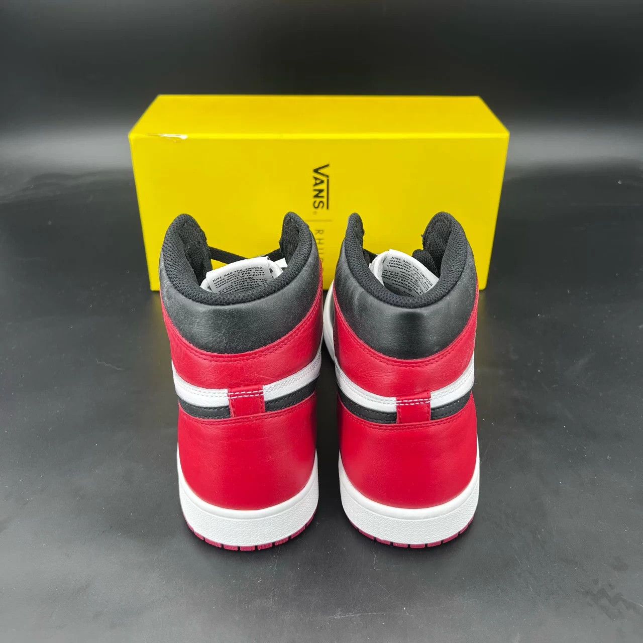 Nike Air Jordan 1 Black Toe 2016 45 Size US 12 / EU 45 - 5 Thumbnail