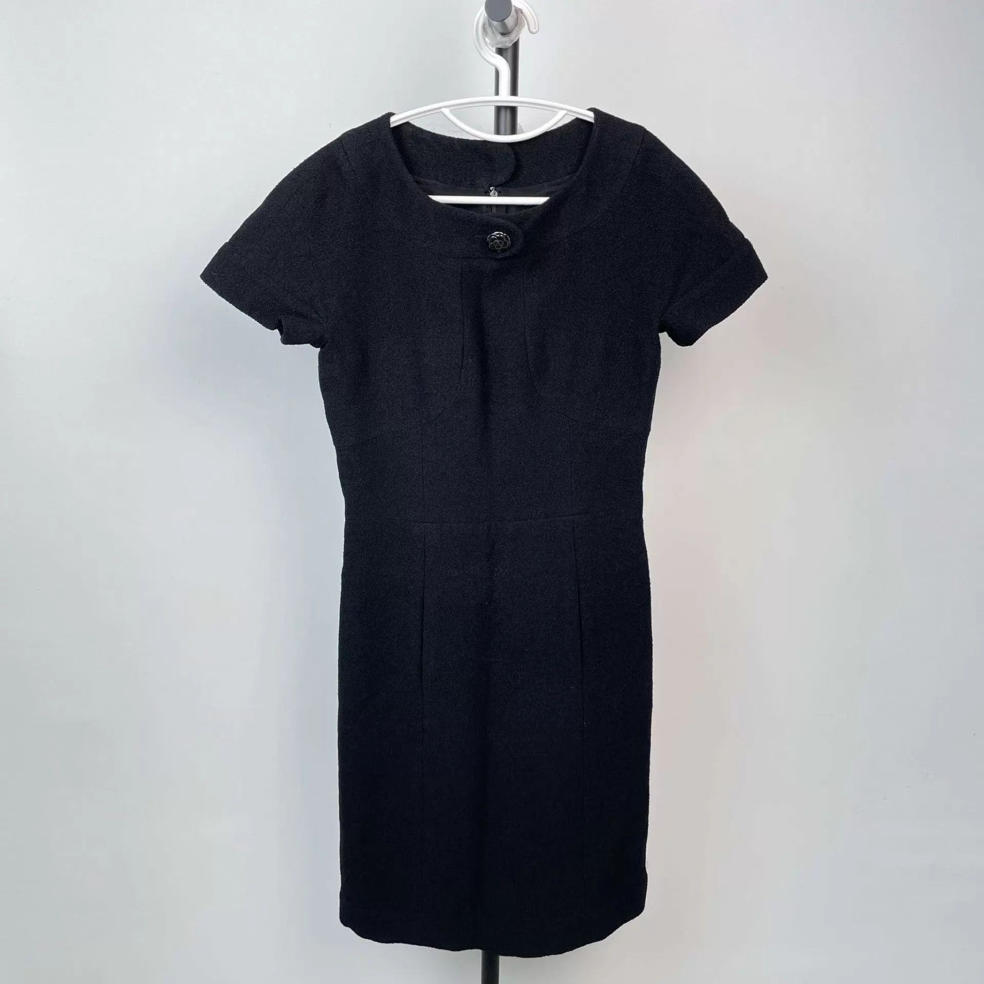 Chanel Chanel tweed dress women's black size 38 Size S / US 4 / IT 40 - 1 Thumbnail