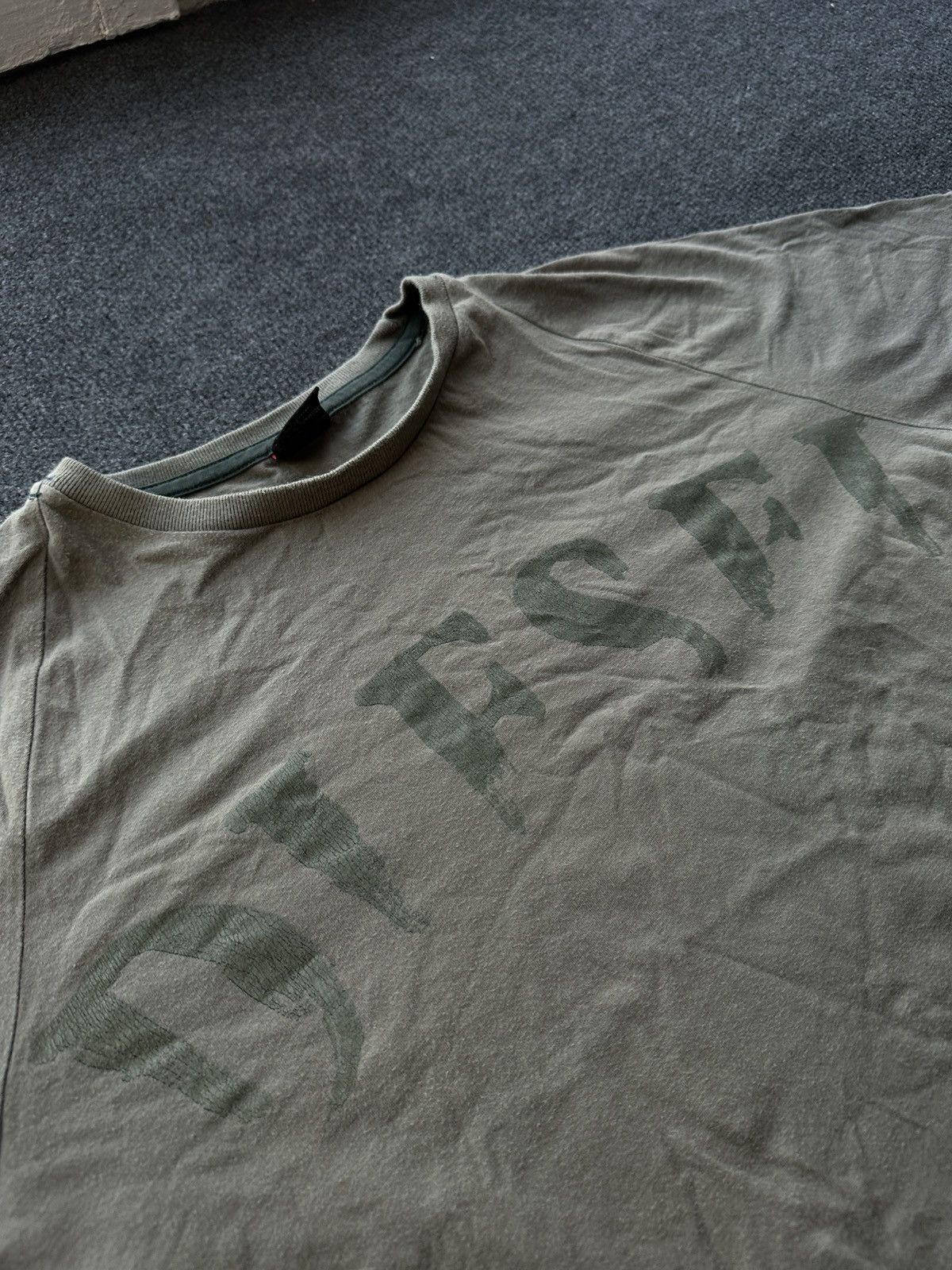 Diesel 🚨DIESEL AVANT GARDE ARCHIVE VINTAGE BIG LOGO T-SHIRT Y2K TEE Size US XL / EU 56 / 4 - 4 Thumbnail