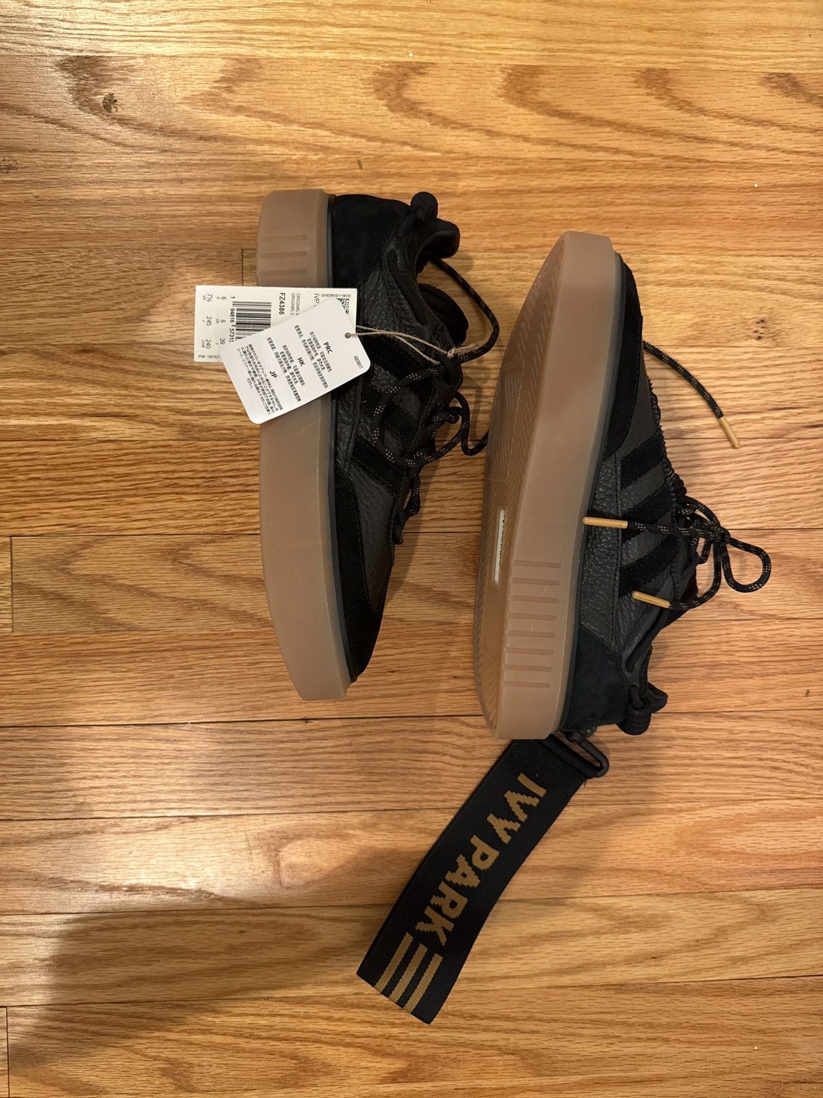 Adidas Ivy Park Supersleek 72 Size US 7.5 / IT 37.5 - 5 Thumbnail