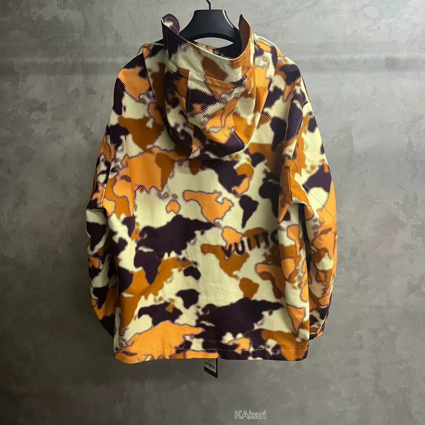 Louis Vuitton Louis Vuitton Red Map Print Hooded Jacket Size US XL / EU 56 / 4 - 5 Thumbnail