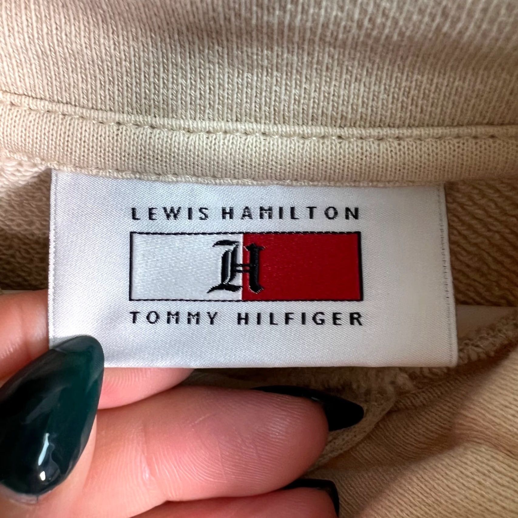 Tommy Hilfiger Tommy Hilfiger Lewis Hamilton Hoodie Pullover Mens Size Large Ivory Sweatshirt Fleece Cotton Size US L / EU 52-54 / 3 - 3 Thumbnail