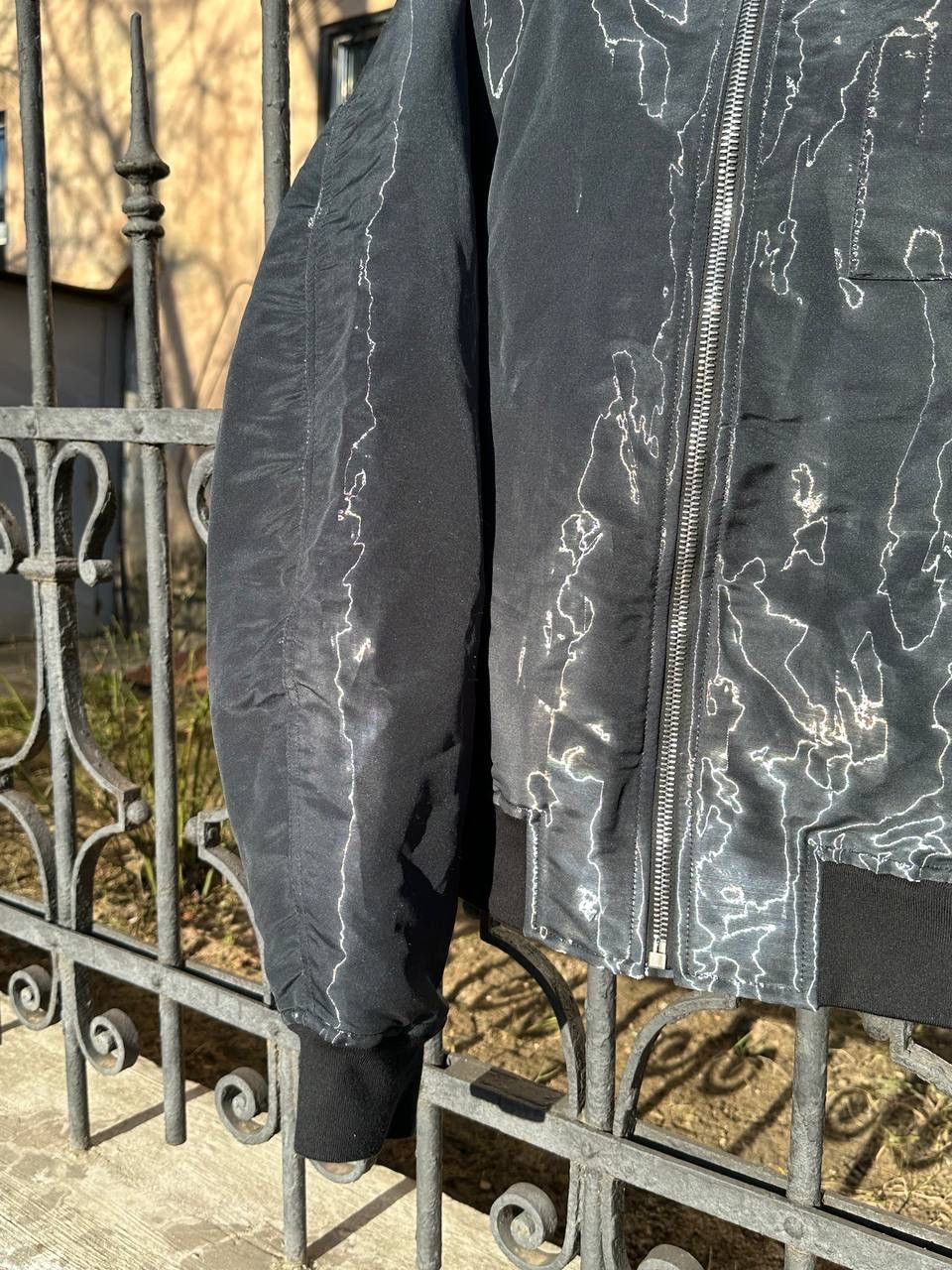 Givenchy Givenchy MA-1 Bomber “Liquid effect” Size 56 “XL” Size US XL / EU 56 / 4 - 5 Thumbnail