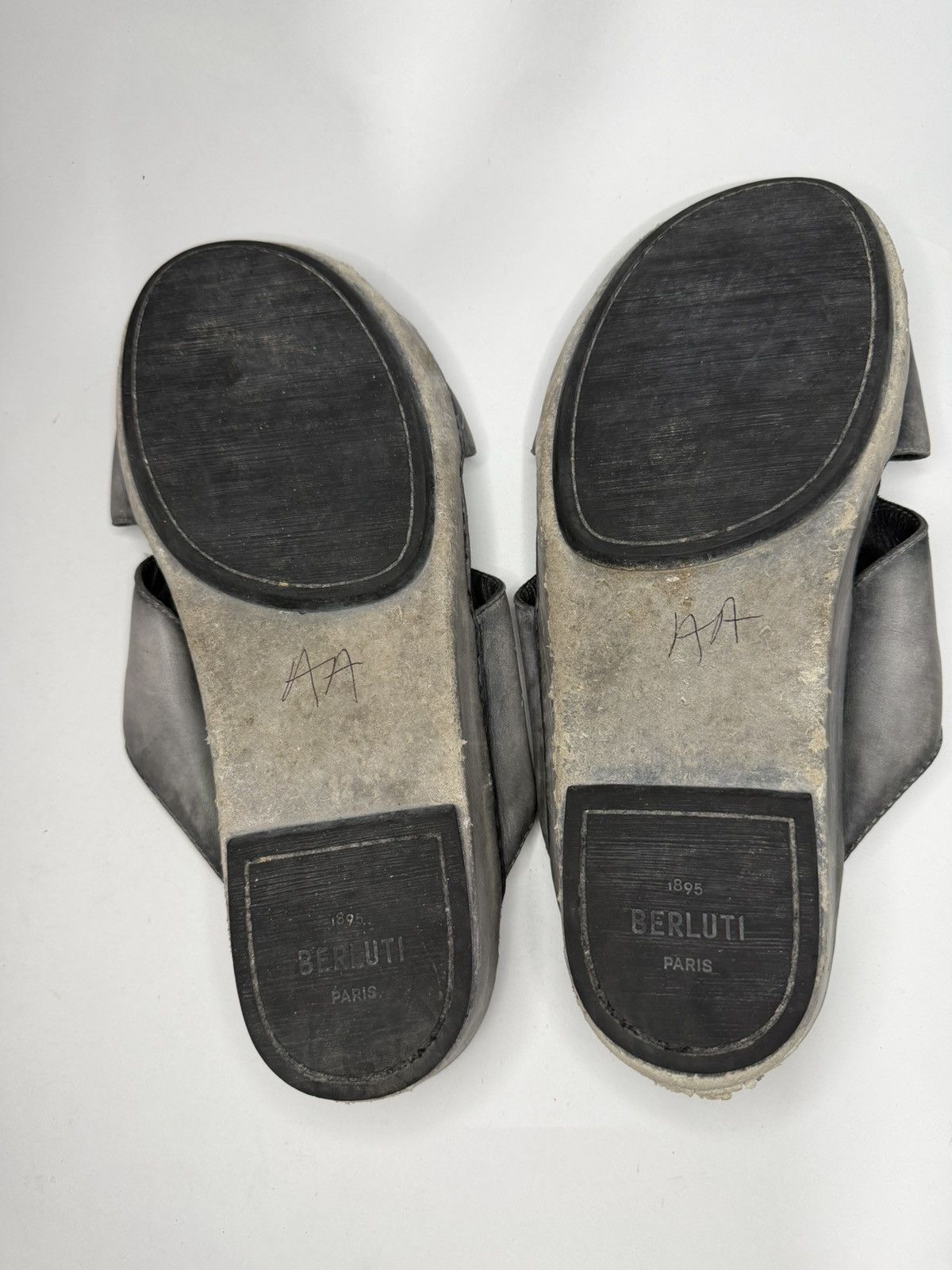 Berluti Berluti Gray Leather Slide Sandals Middle East Exclusive Size US 12 / EU 45 - 8 Thumbnail