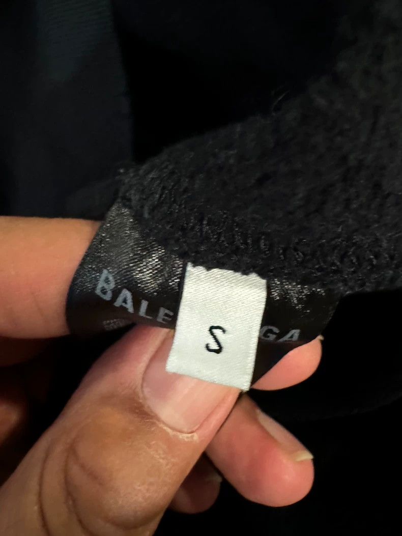 Balenciaga Balenciaga Make an old embroidered sweatshirt Size US S / EU 44-46 / 1 - 6 Thumbnail