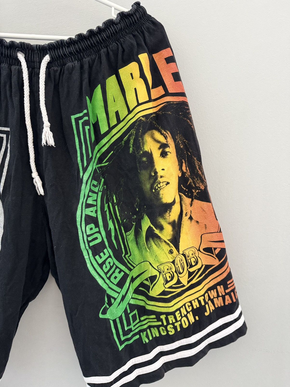 Band Tees Smoking weed Bob Marley vintage shorts black Size US 32 / EU 48 - 3 Thumbnail