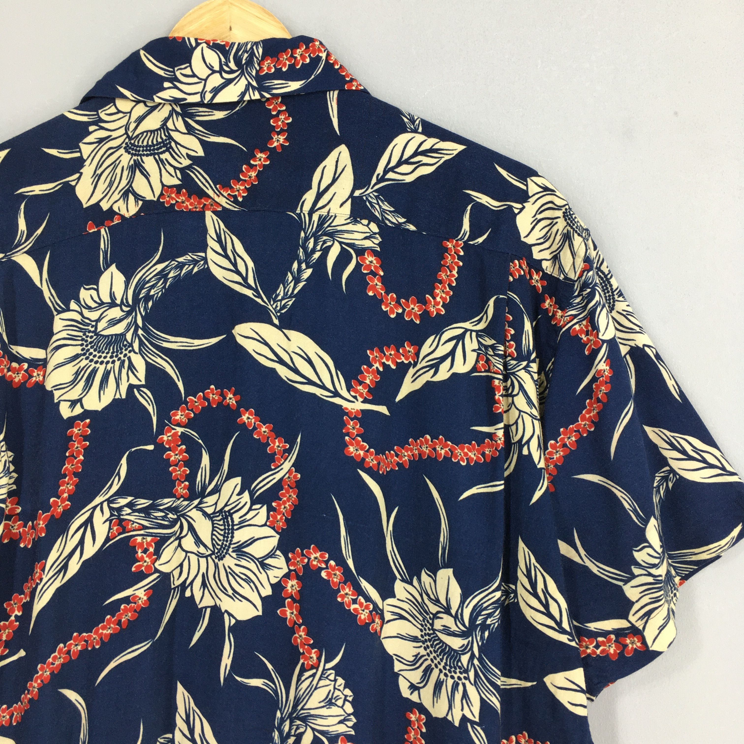 Vintage Vintage Hawaii Aloha Floral Surf Wear Rayon Shirt Large Size US L / EU 52-54 / 3 - 8 Thumbnail